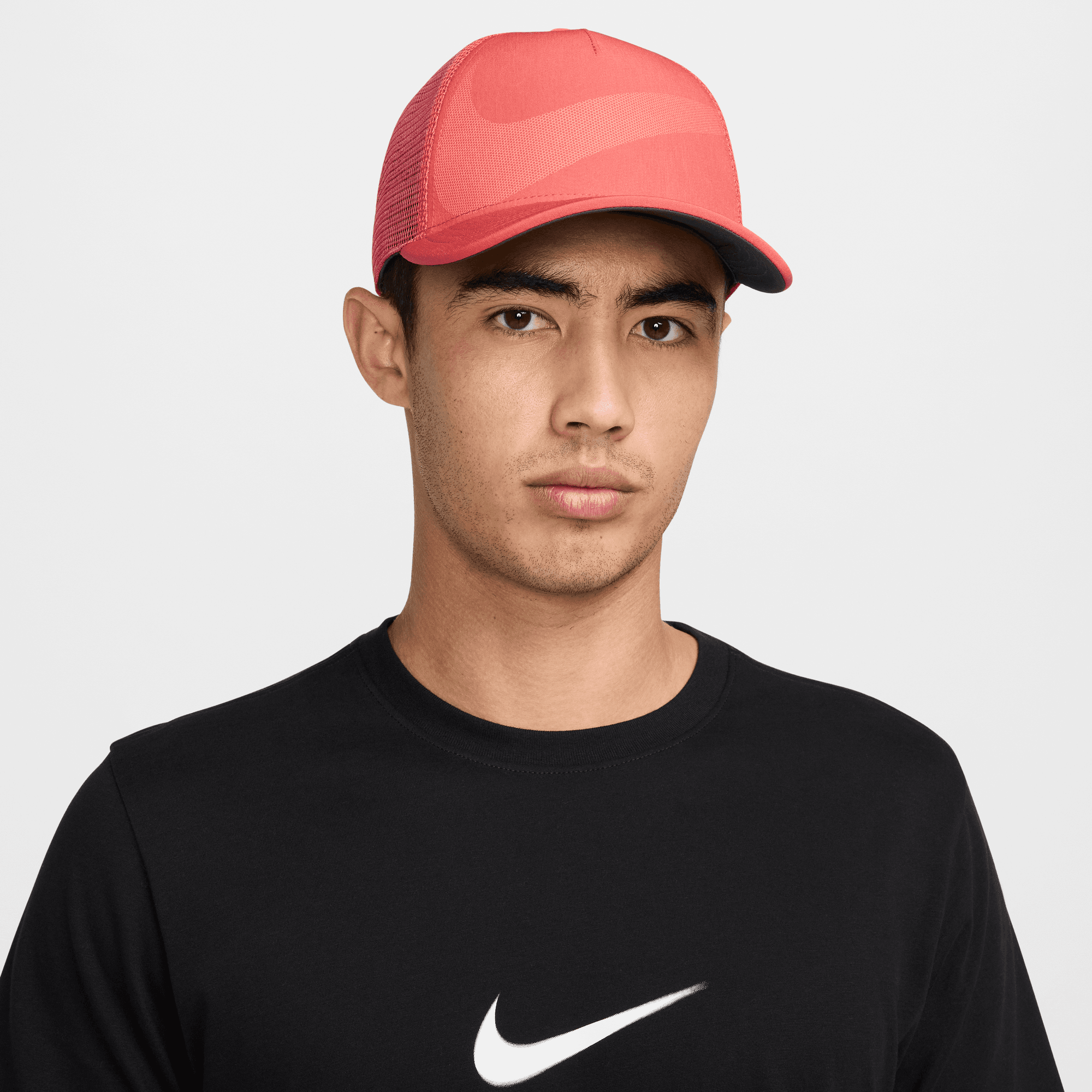 NIKE RISE DRI-FIT TRUCKER CAP