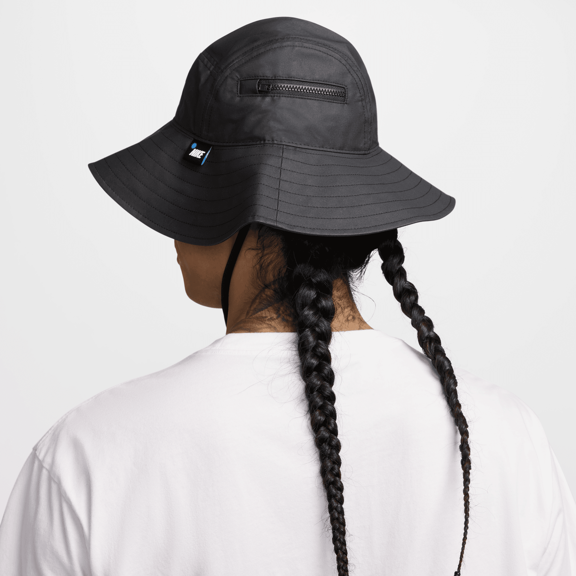 NIKE APEX WIDE-BRIM BUCKET HAT