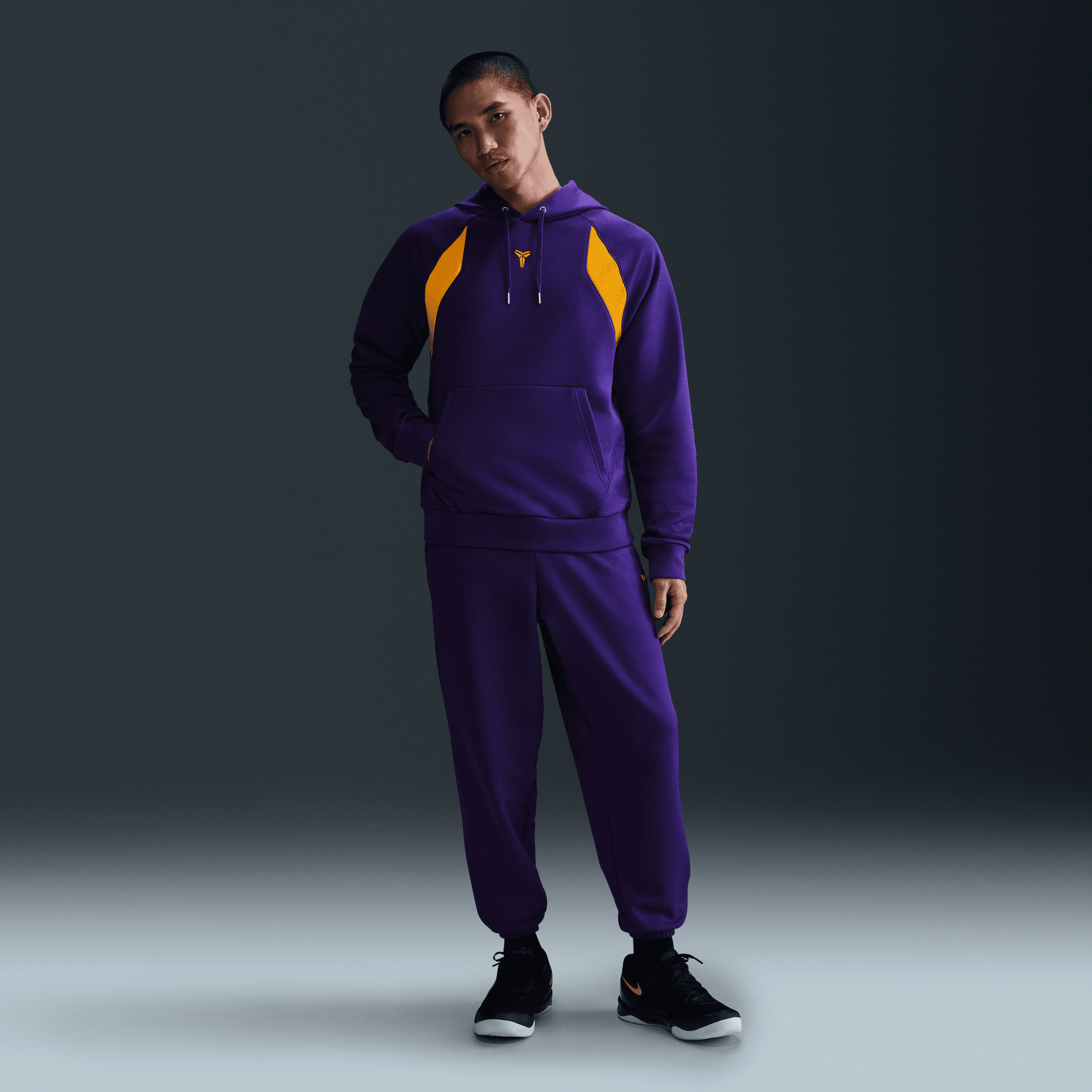 KOBE THERMA-FIT PULLOVER HOODIE