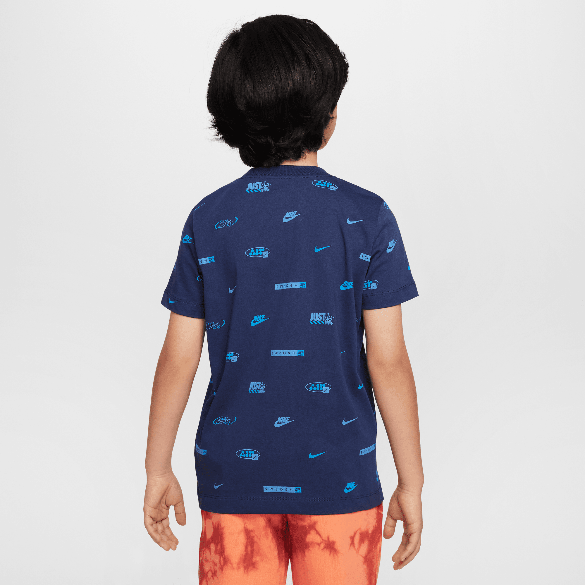 NIKE SPORTSWEAR BIG KIDS' T-SHIRT