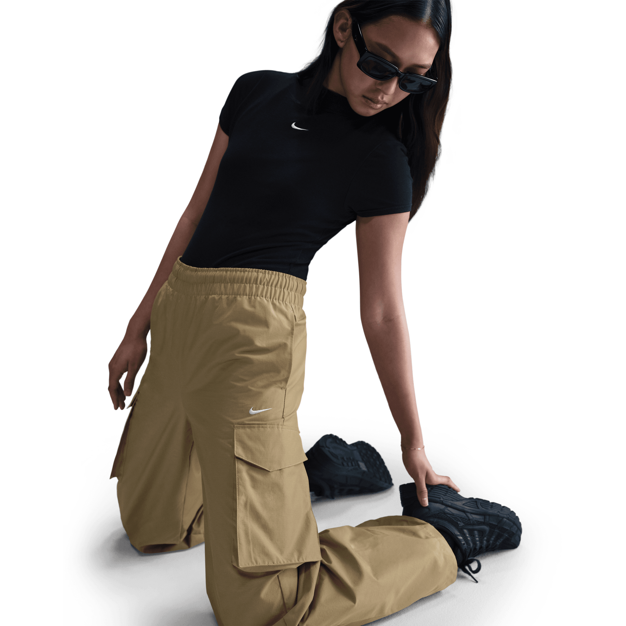 NIKE SPORTSWEAR EVERYTHING WOVENS WOMEN'S CARGO PANTS