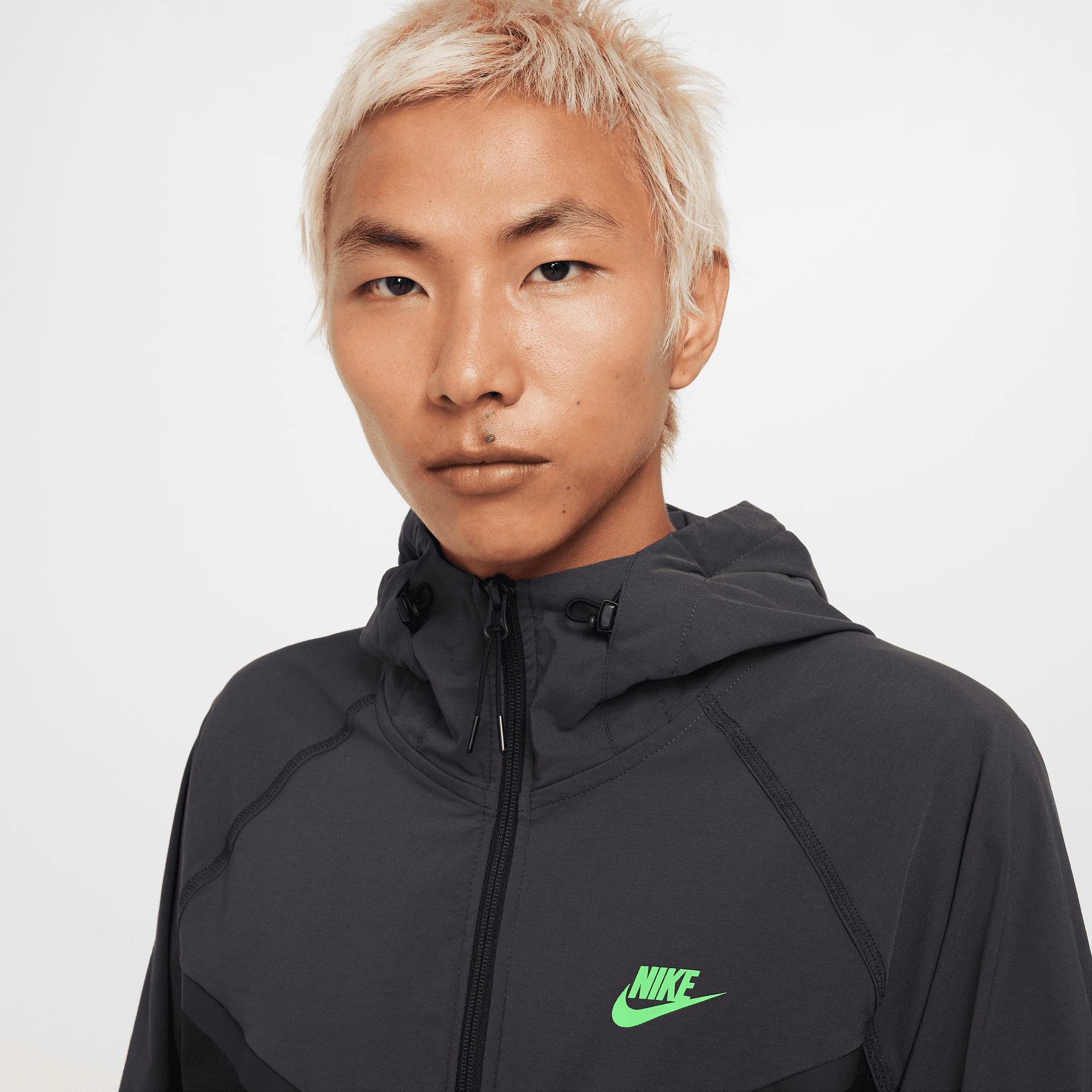 NIKE TECH WINDRUNNER MEN'S WOVEN FULL-ZIP JACKET