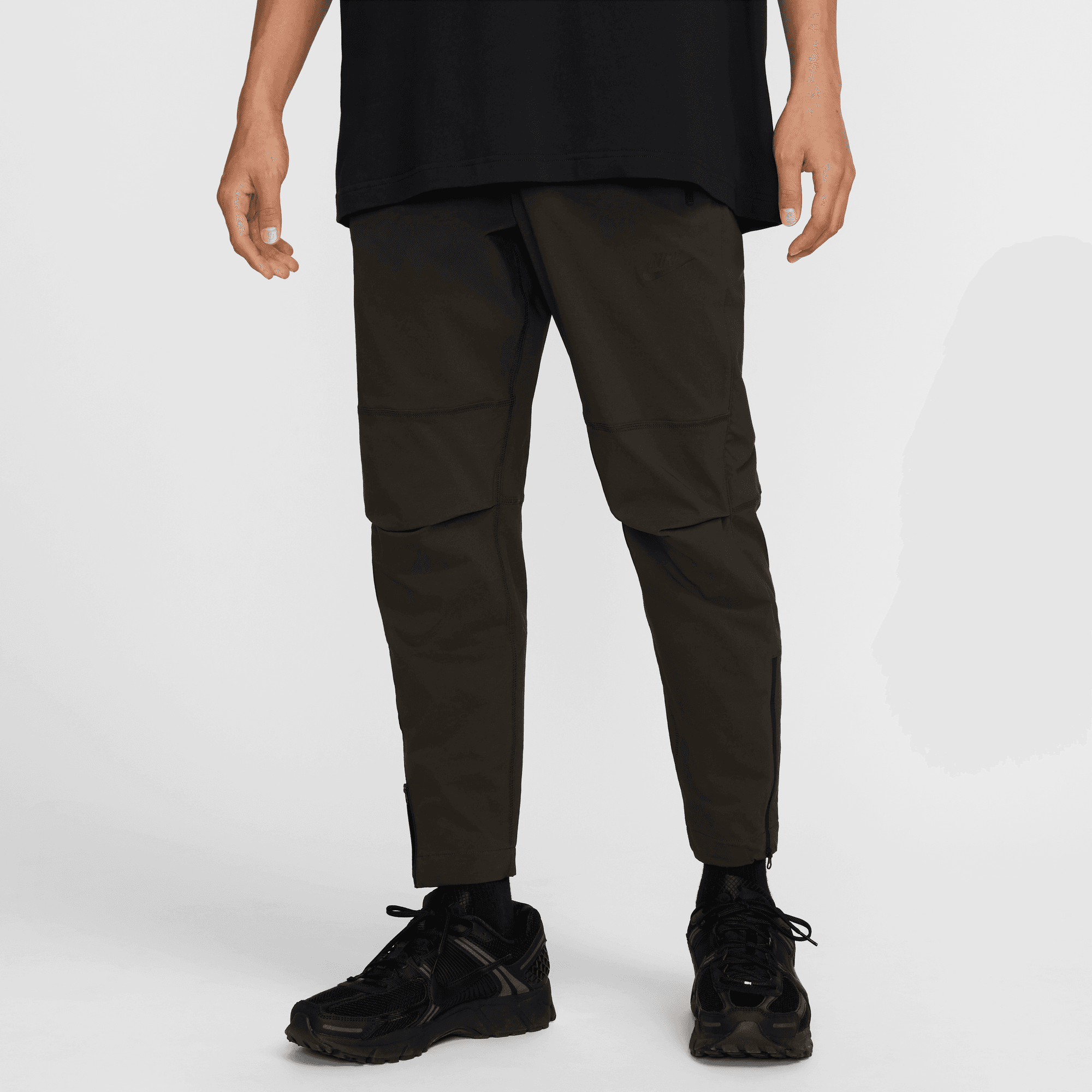 NIKE TECH MEN'S WOVEN PANTS