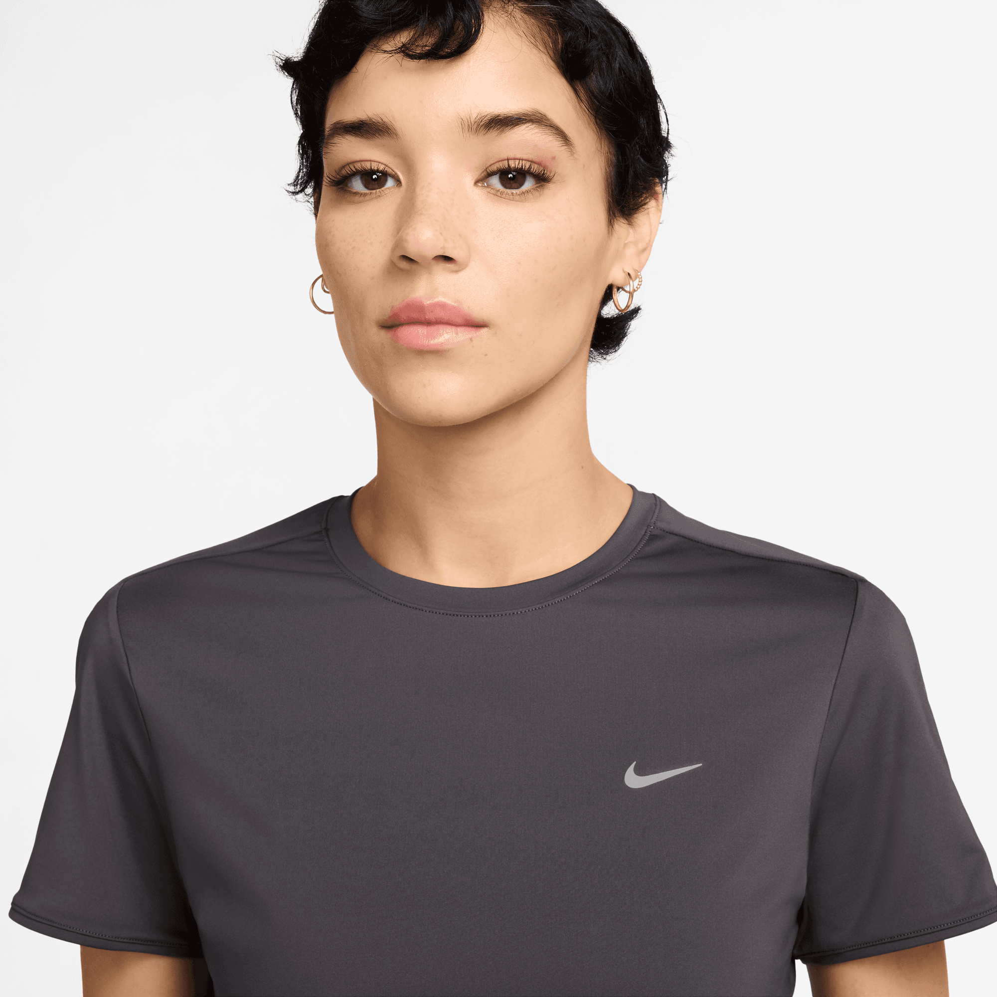 NIKE SWIFT WOMEN'S DRI-FIT SHORT-SLEEVE RUNNING TOP