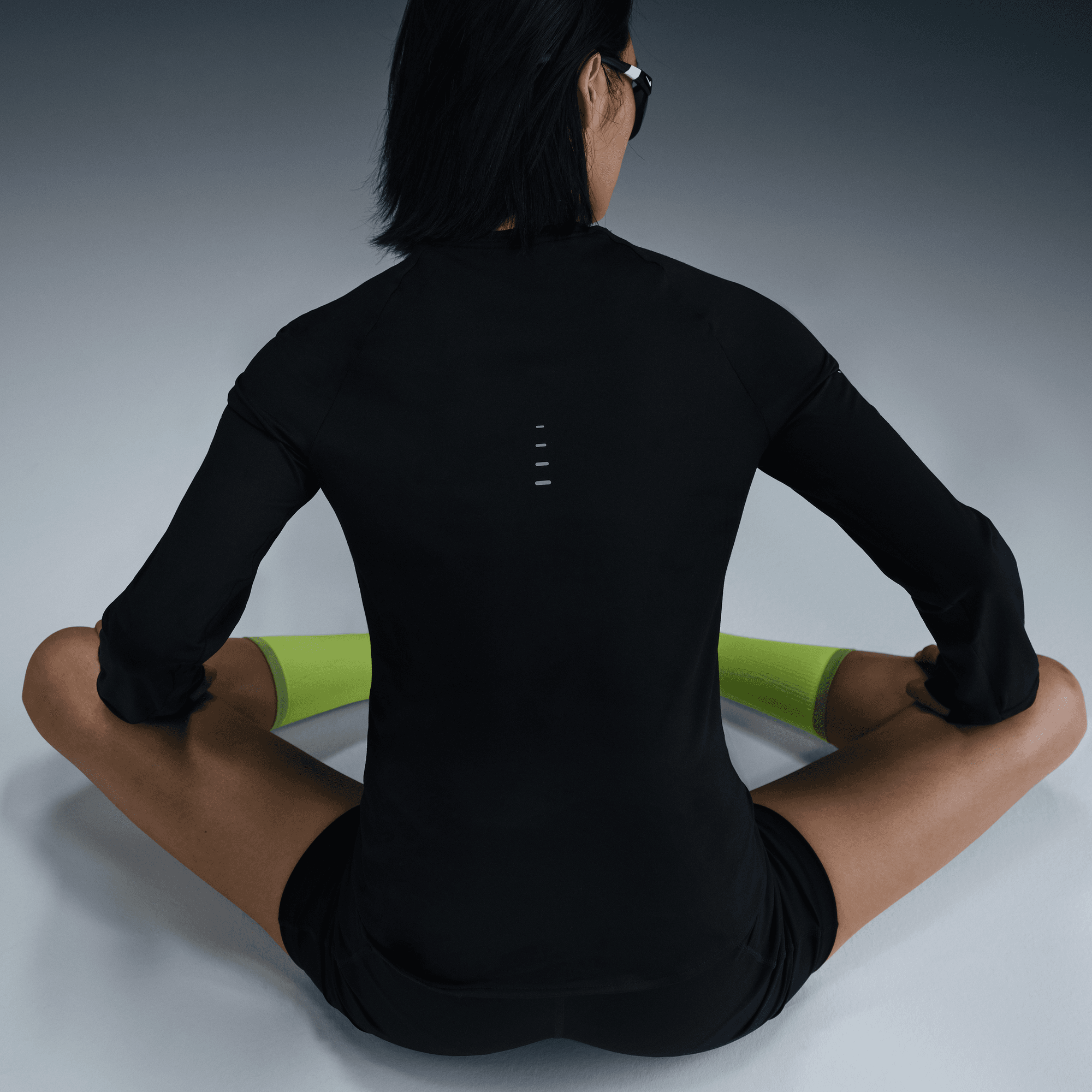 NIKE SWIFT WOMEN'S DRI-FIT UV LONG-SLEEVE CREW-NECK RUNNING TOP