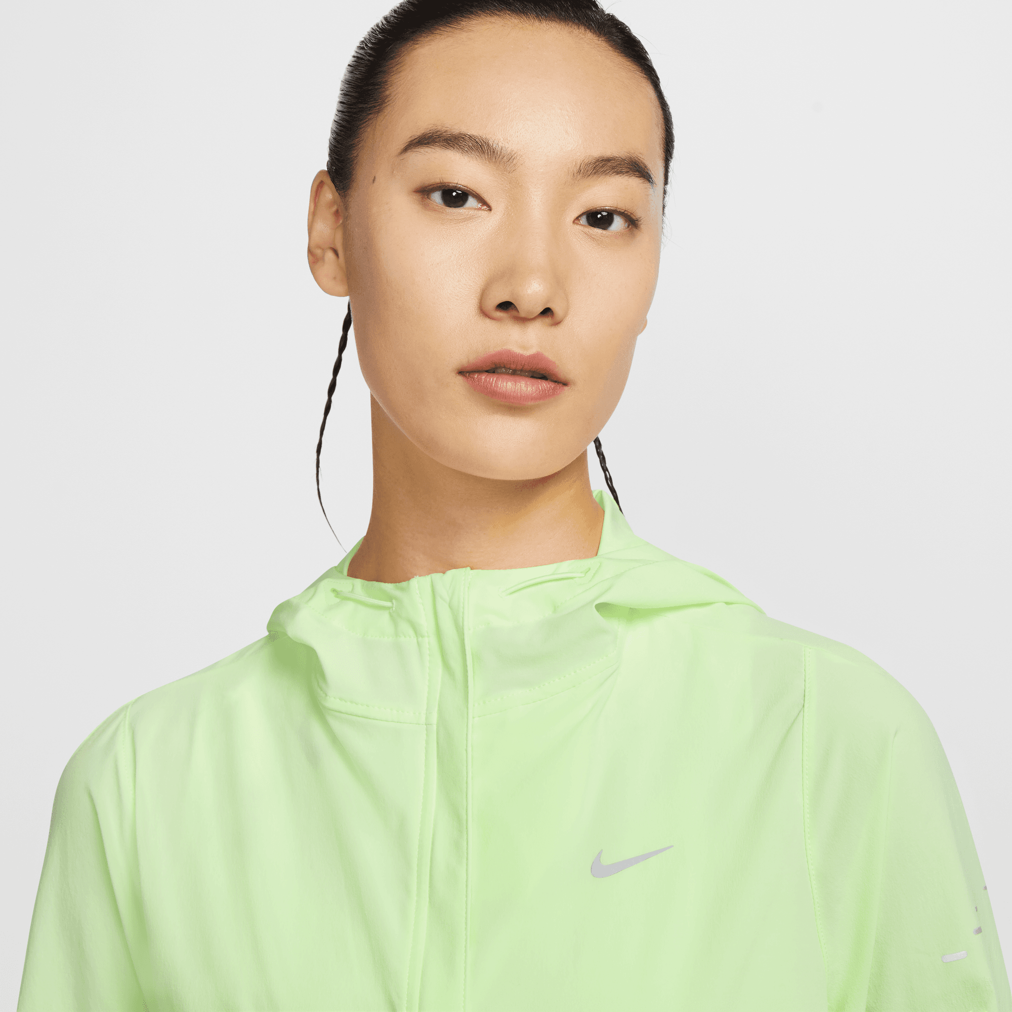 NIKE SWIFT WOMEN'S REPEL PACKABLE RUNNING JACKET