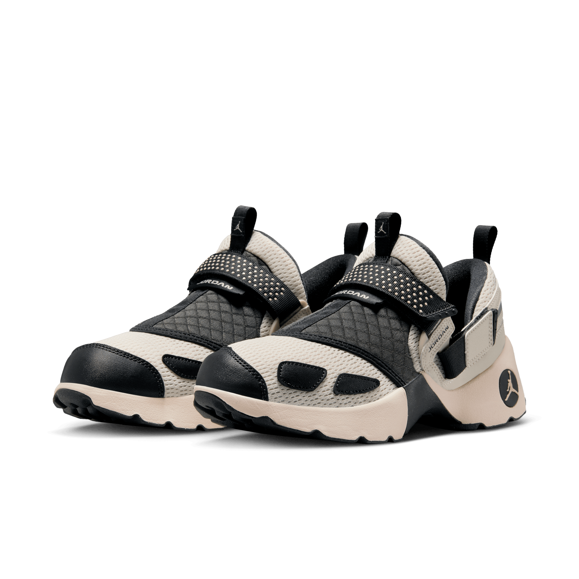 JORDAN TRUNNER LX WOMEN'S SHOES