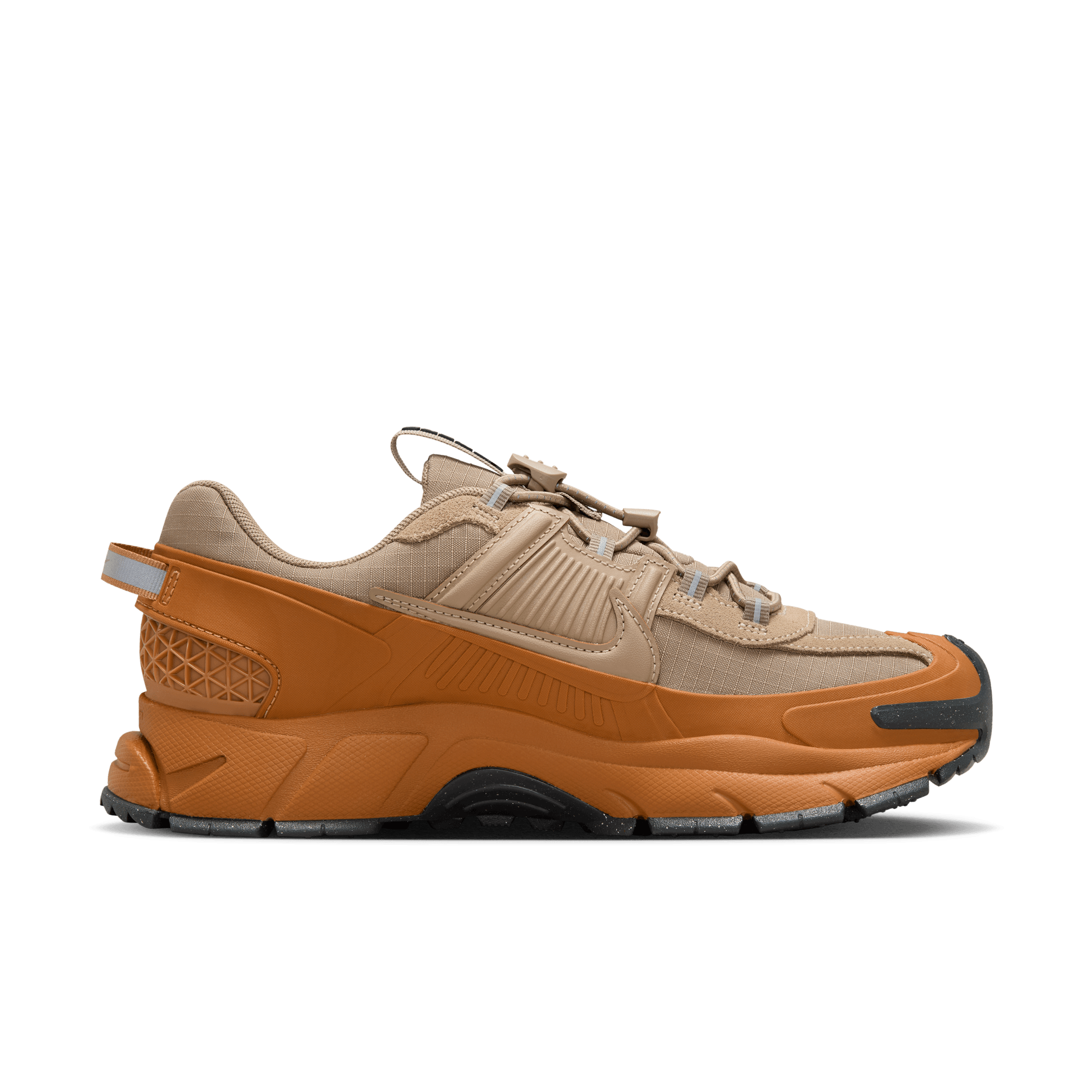 NIKE ZOOM VOMERO ROAM WOMEN'S WINTERIZED SHOES