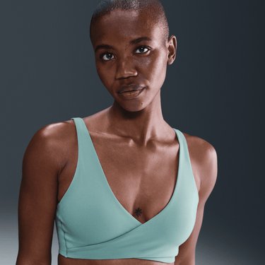 NIKE ONE WOMEN'S LIGHT-SUPPORT PADDED SPORTS BRA