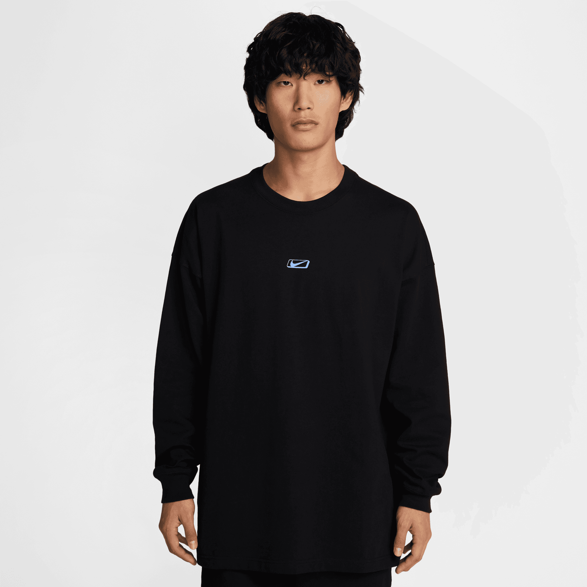 NIKE SPORTSWEAR MEN'S OVERSIZED LONG-SLEEVE T-SHIRT