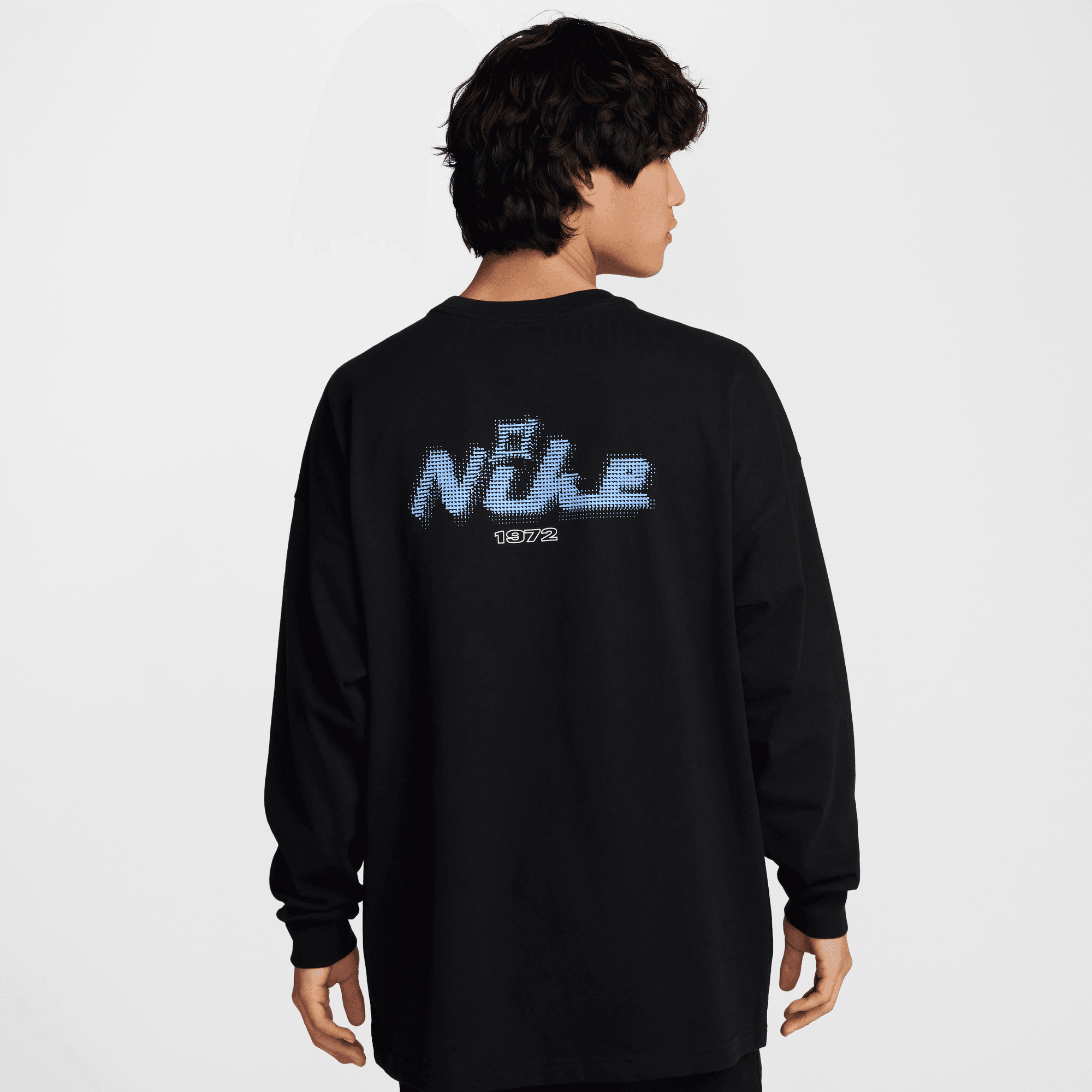 NIKE SPORTSWEAR MEN'S OVERSIZED LONG-SLEEVE T-SHIRT