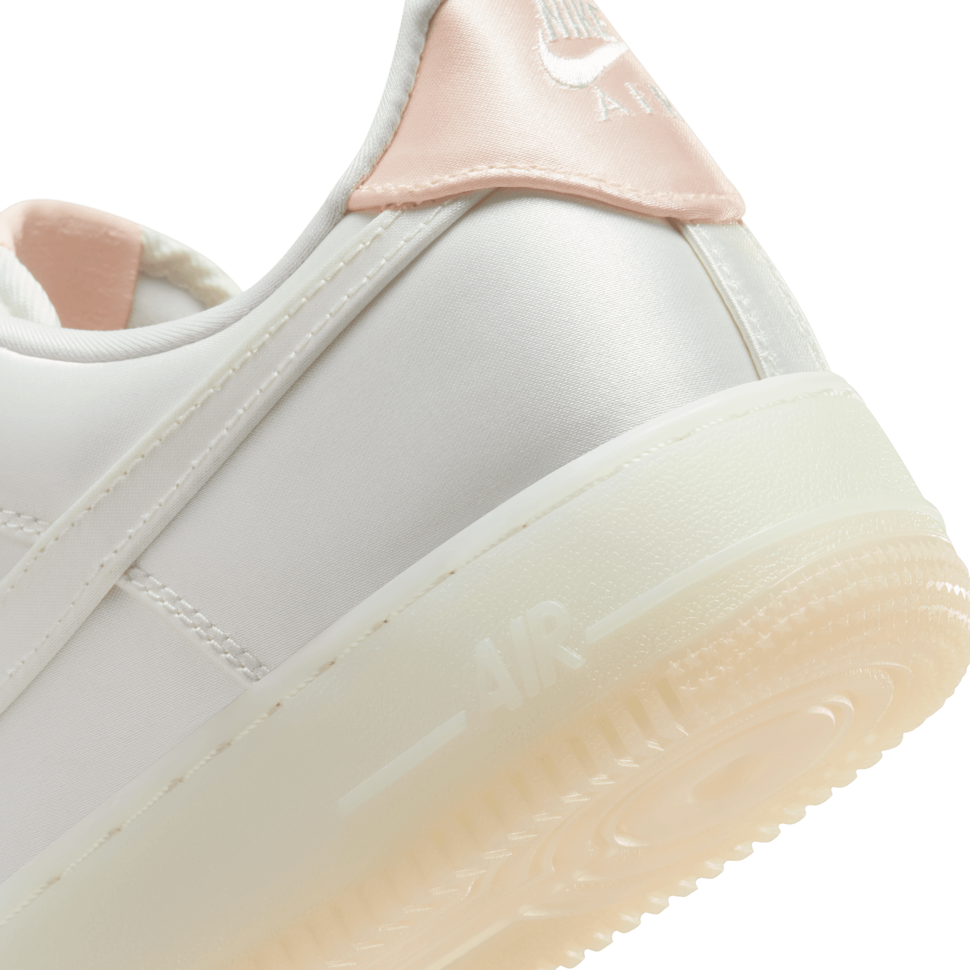 Nike force 1 lv8 women's sales