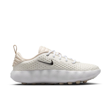 NIKE MIND 002 WOMEN'S PREGAME SHOES