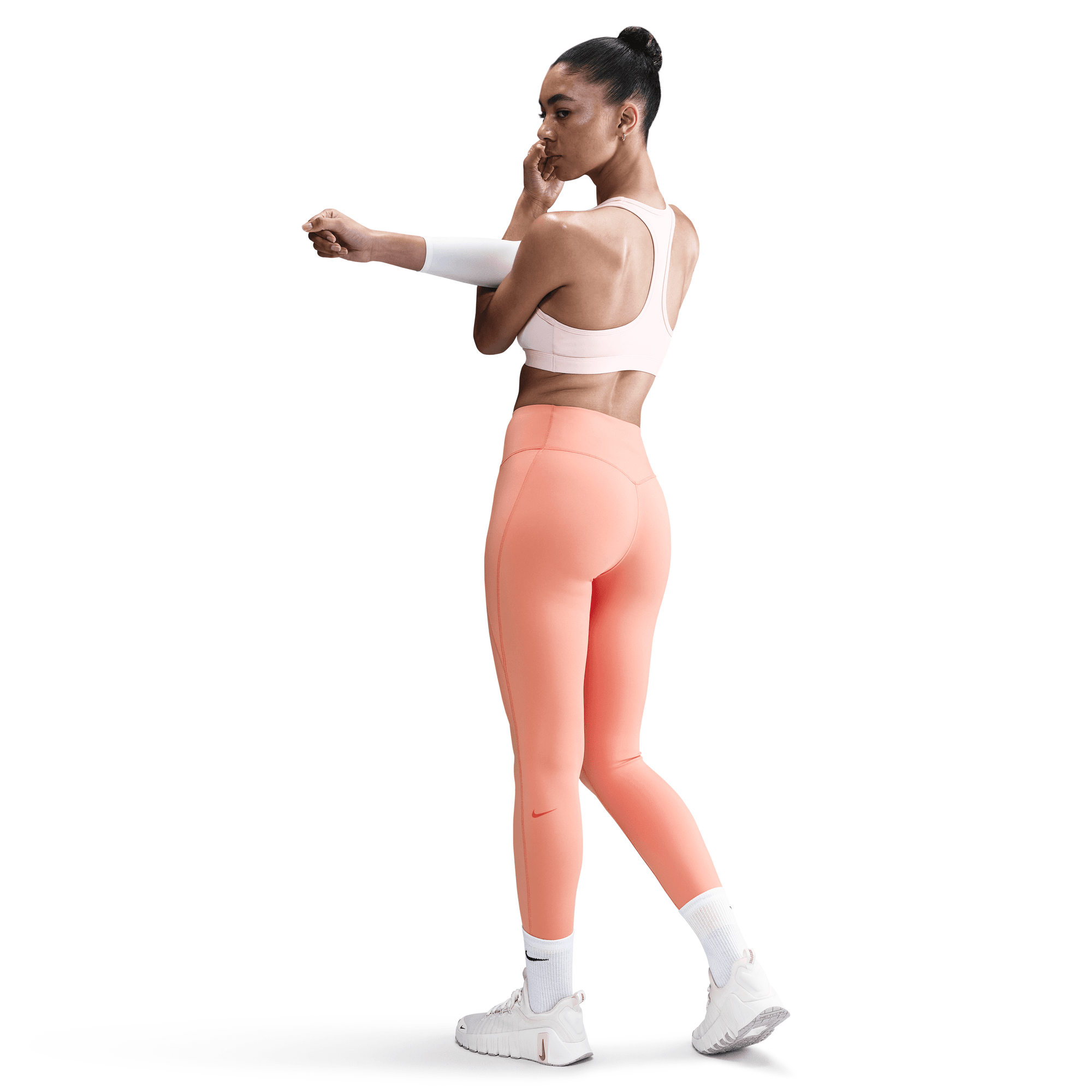 NIKE UNIVERSA WOMEN'S MEDIUM-SUPPORT HIGH-WAISTED 7/8 LEGGINGS WITH POCKETS