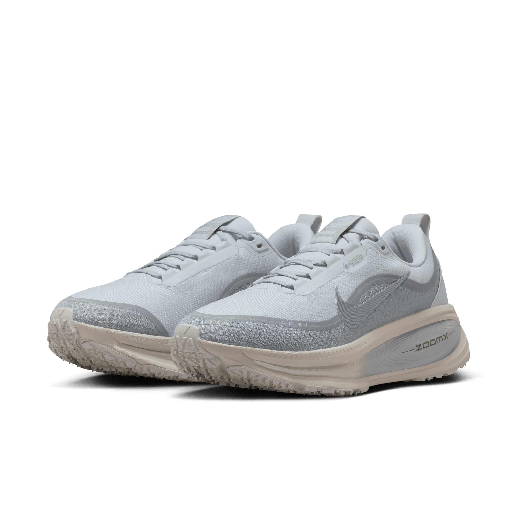 NIKE VOMERO 18 GORE-TEX MEN'S WATERPROOF ROAD RUNNING SHOES WITH REFLECTIVE ACCENTS