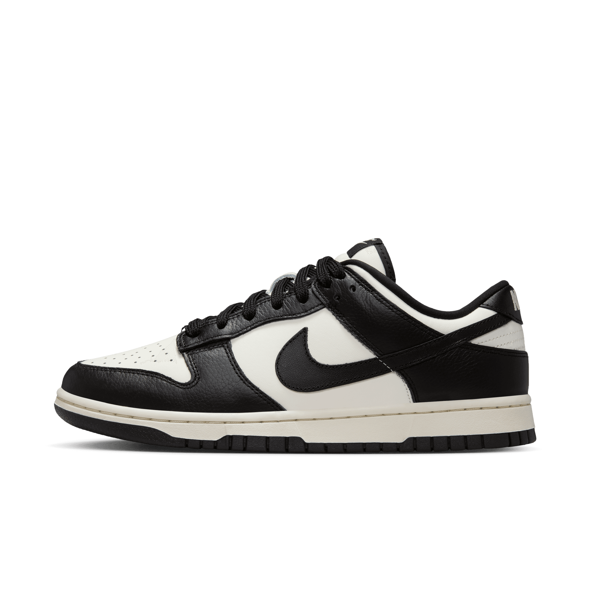 NIKE DUNK LOW SE WOMEN'S SHOES