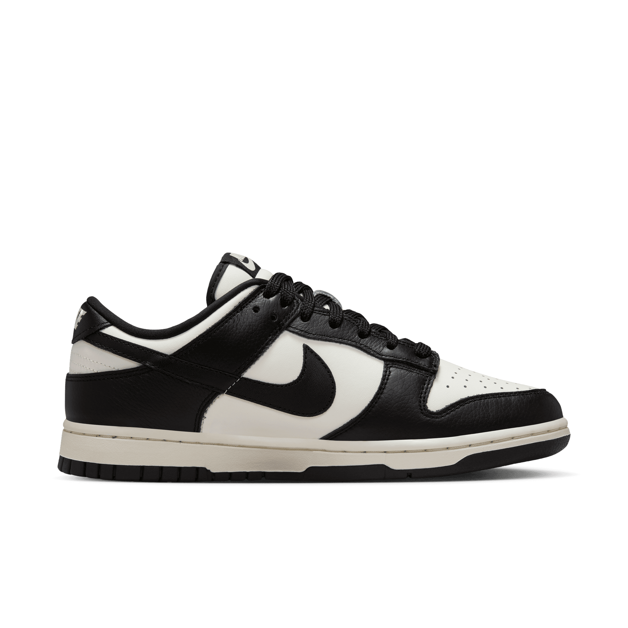 NIKE DUNK LOW SE WOMEN'S SHOES