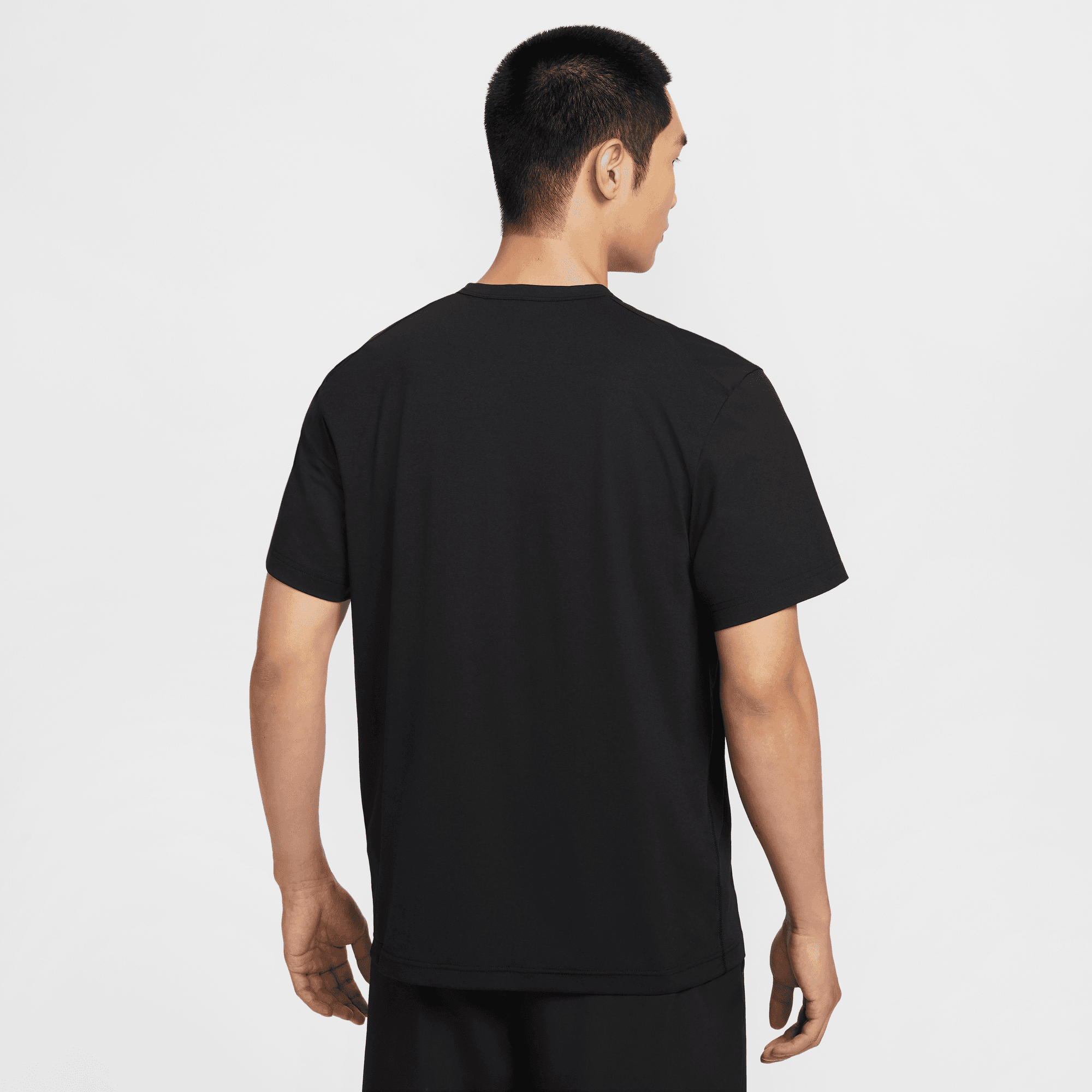 NIKE HYVERSE MEN'S DRI-FIT UV VERSATILE T-SHIRT