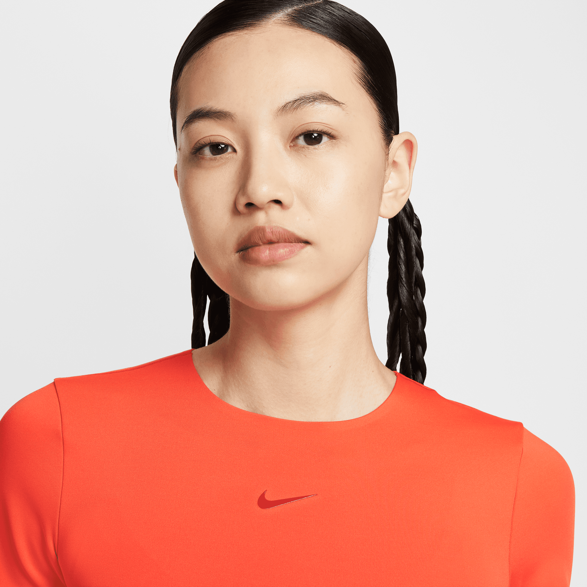 NIKE FORM WOMEN'S SHORT-SLEEVE TOP