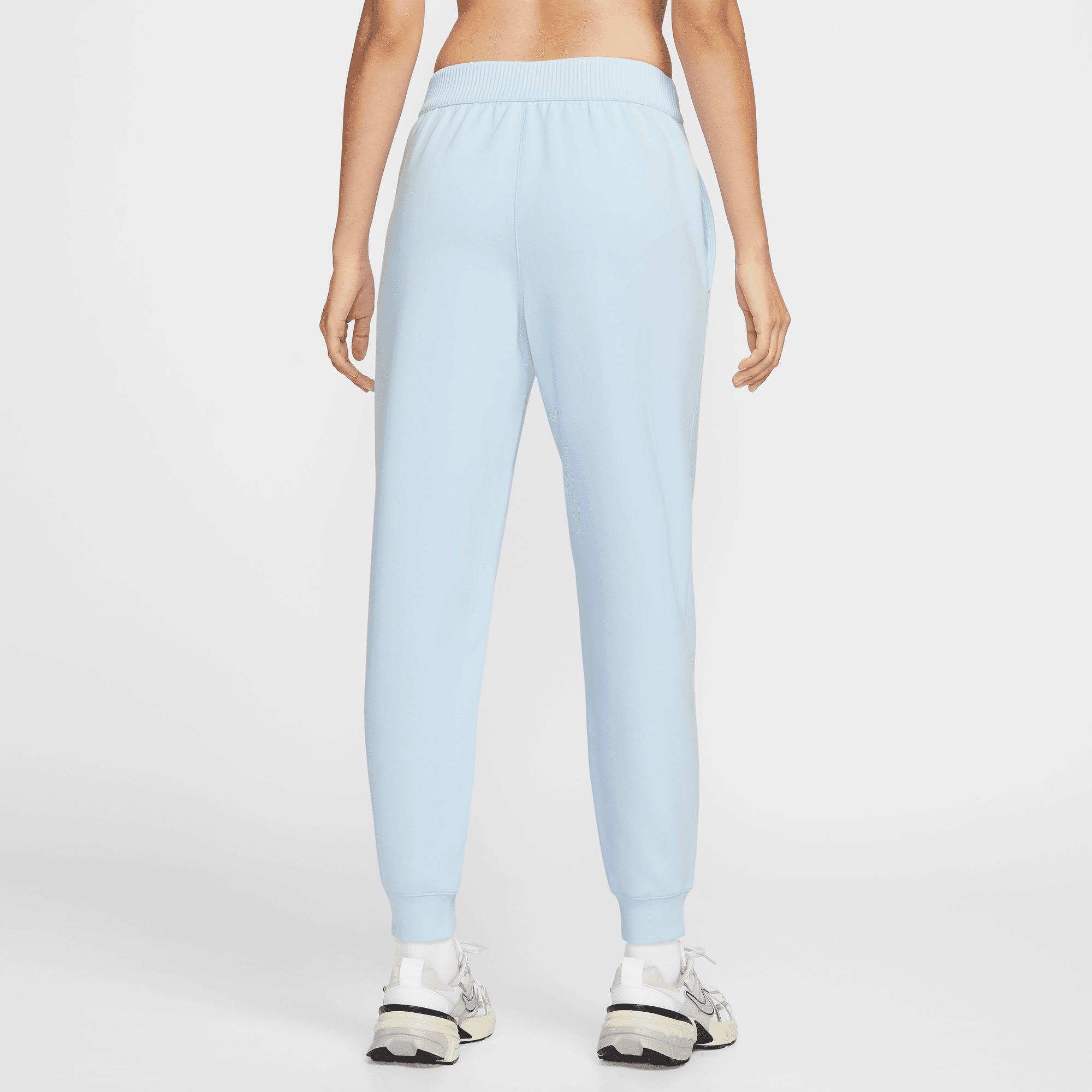 NIKE 24.7 IMPOSSIBLYSOFT WOMEN'S DRI-FIT MID-RISE JOGGERS