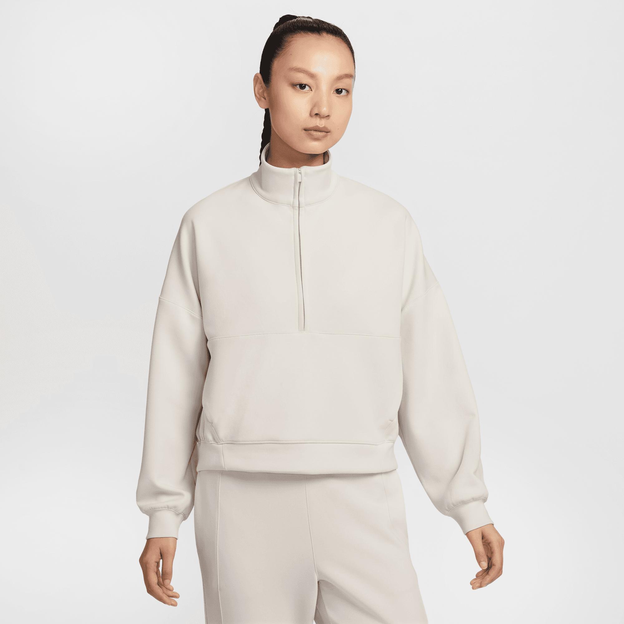 NIKE 24.7 IMPOSSIBLYSOFT WOMEN'S DRI-FIT OVERSIZED 1/2-ZIP TOP