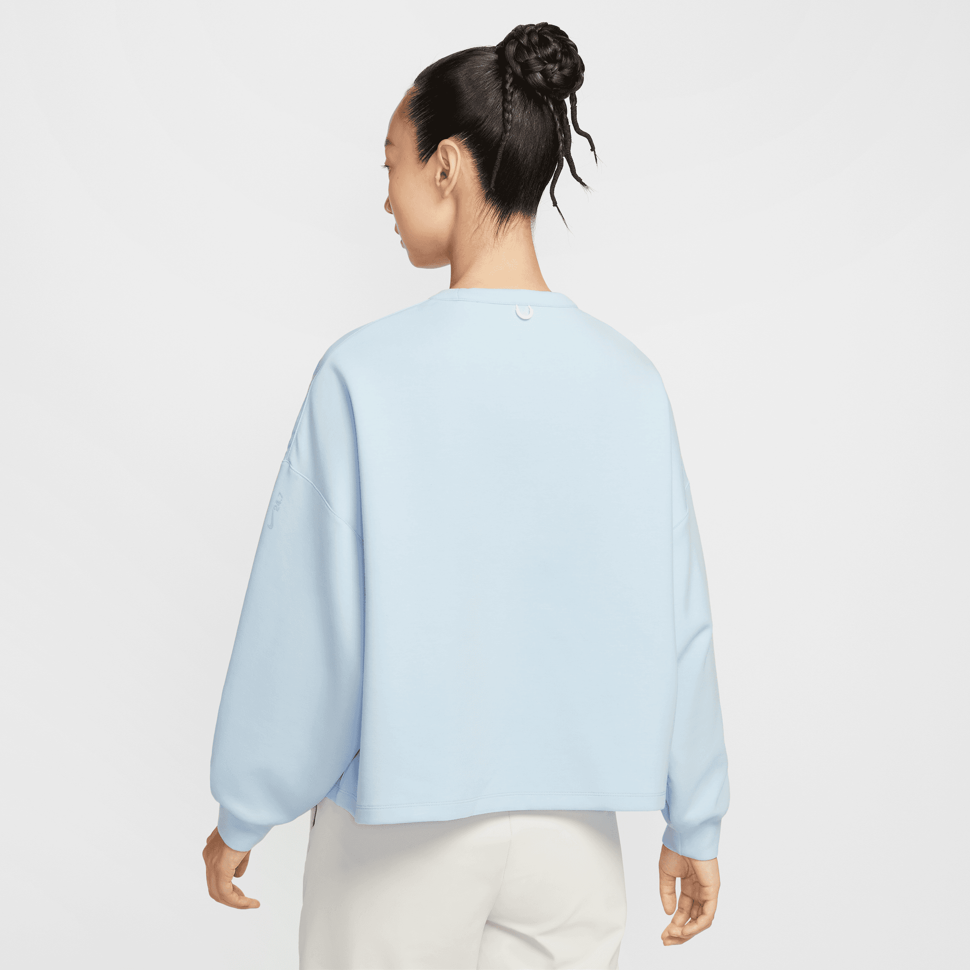NIKE 24.7 IMPOSSIBLYSOFT WOMEN'S DRI-FIT OVERSIZED CREW-NECK TOP