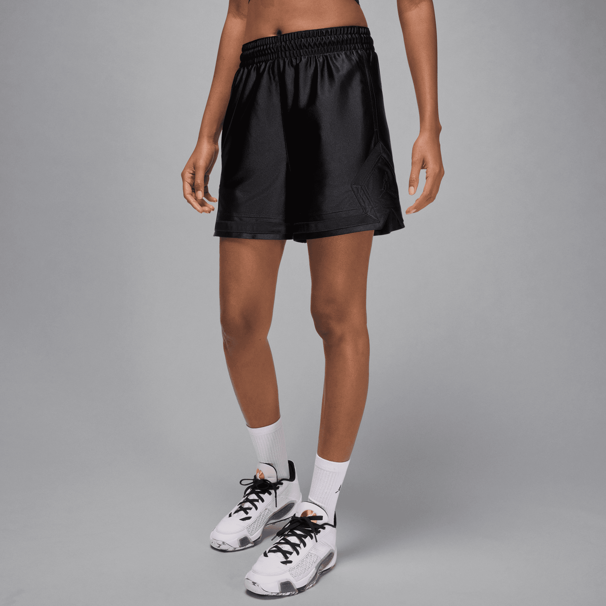 JORDAN SPORT WOMEN'S DRI-FIT 4" DIAMOND SHORTS