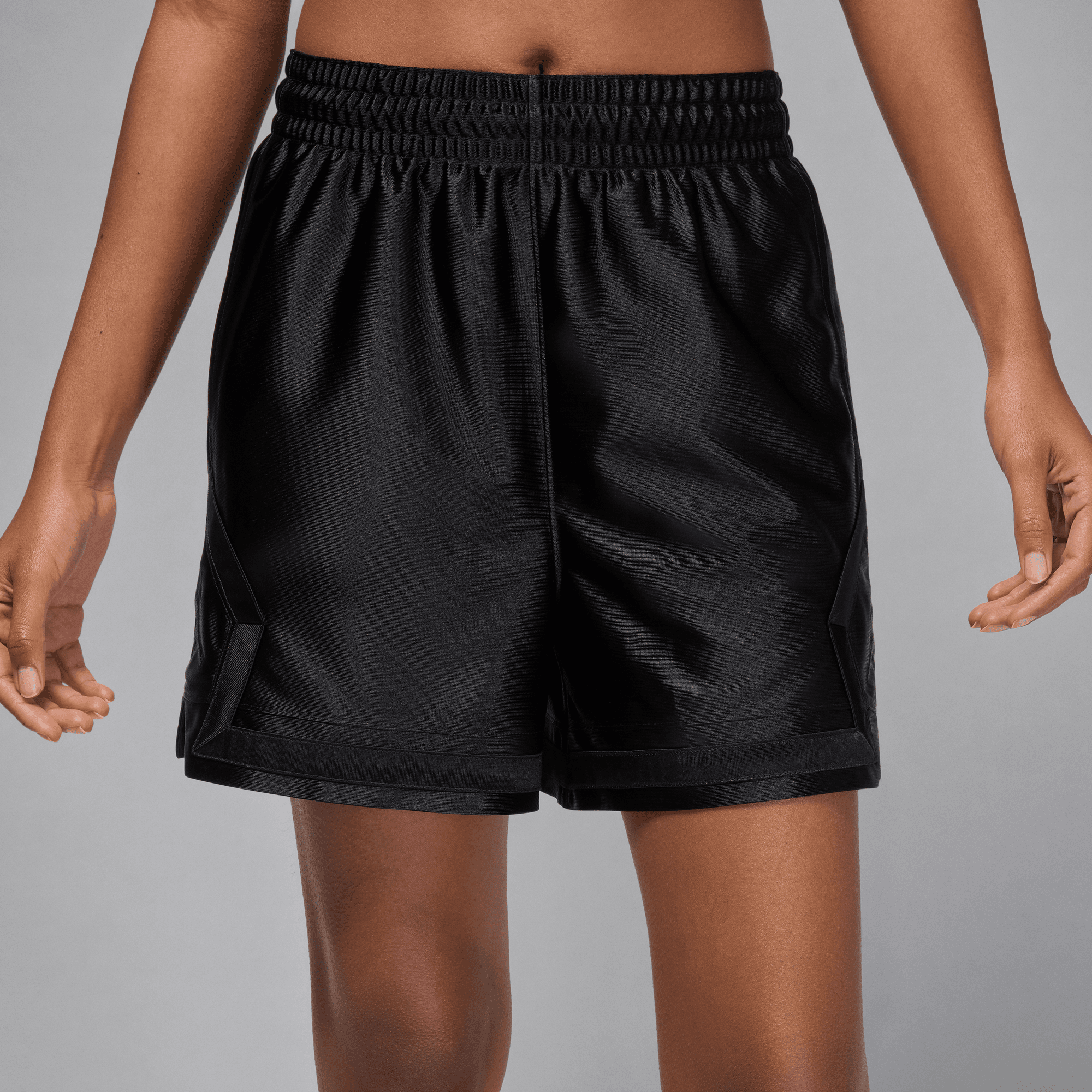 JORDAN SPORT WOMEN'S DRI-FIT 4" DIAMOND SHORTS
