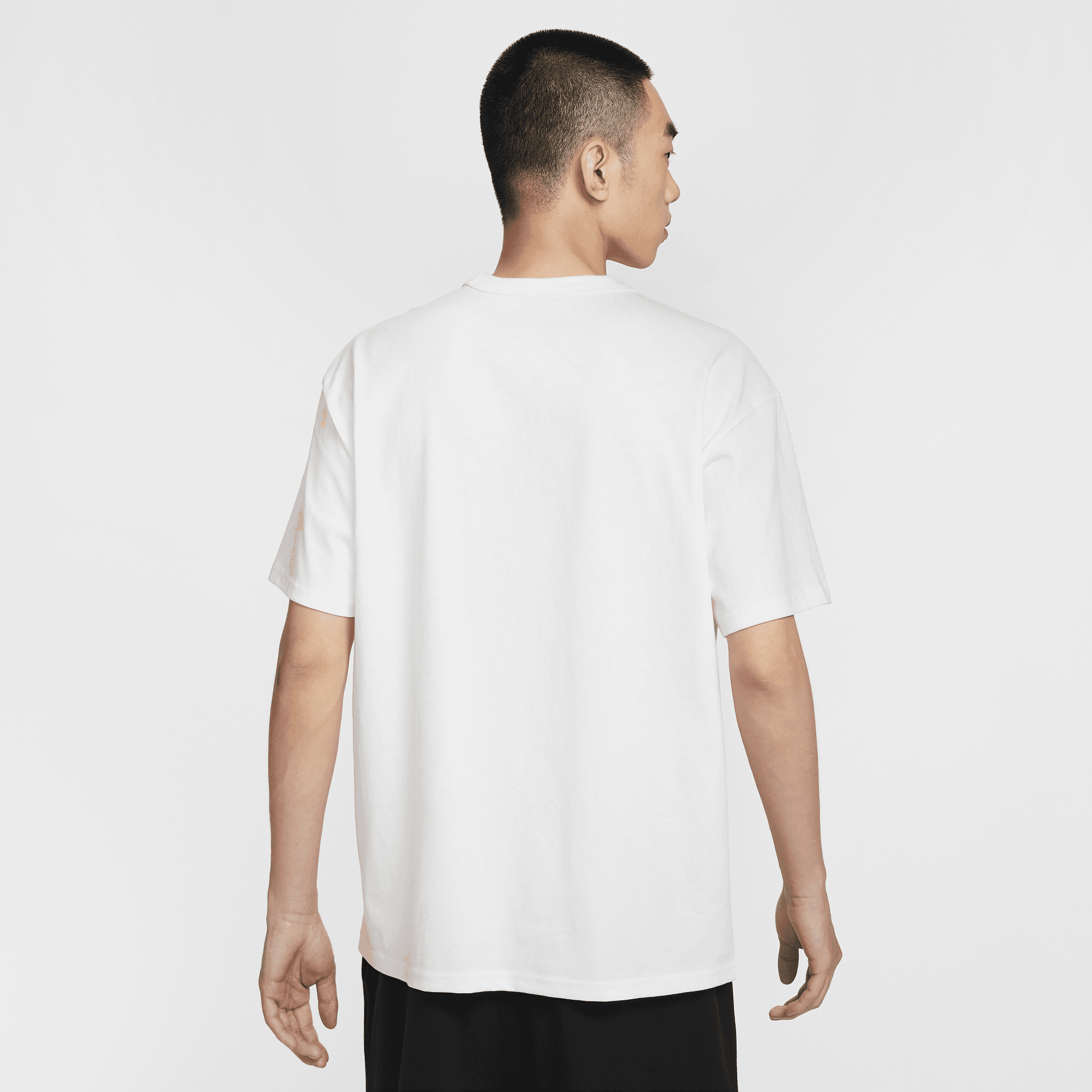 NIKE SPORTSWEAR PREMIUM ESSENTIALS MEN'S T-SHIRT