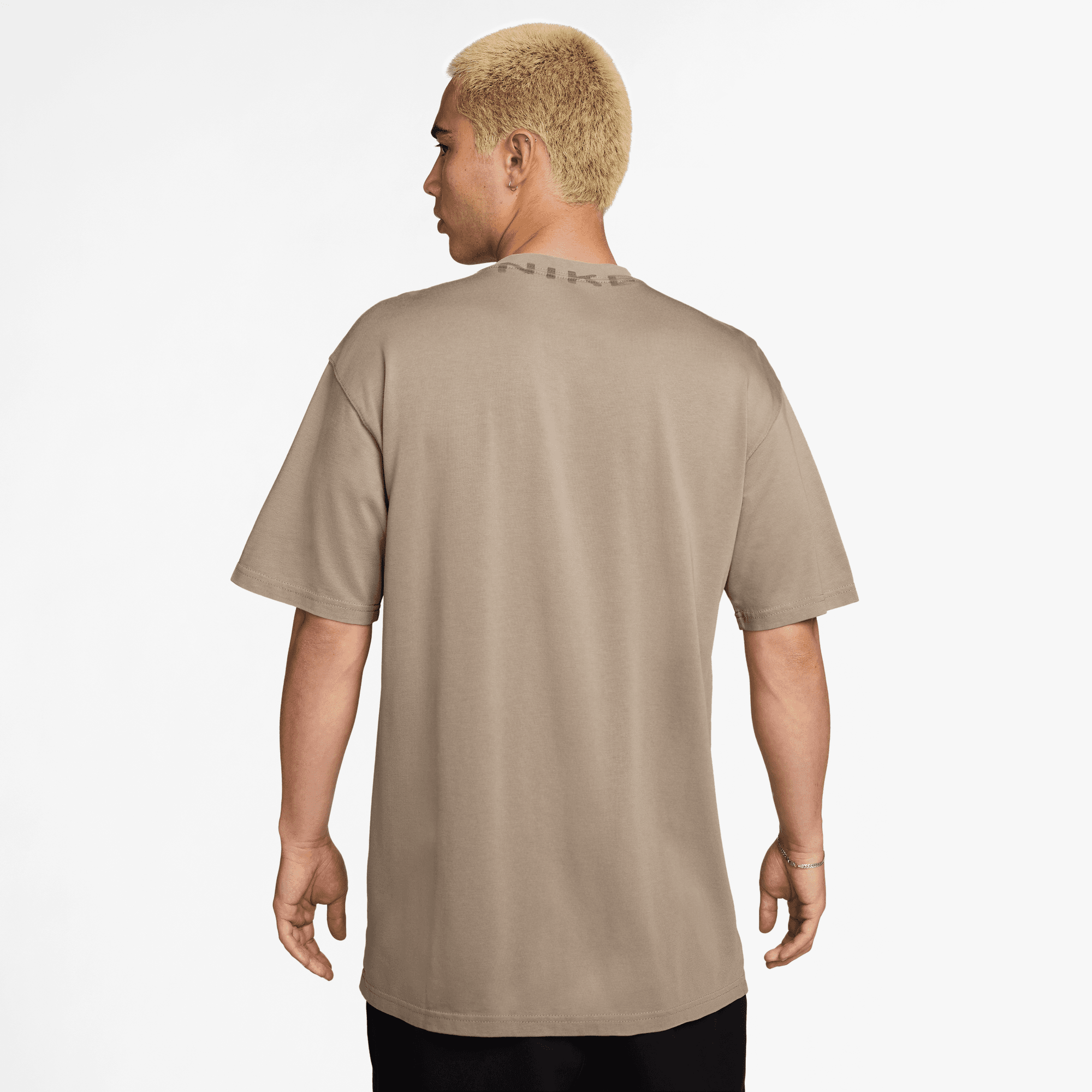 NIKE SPORTSWEAR T-SHIRT