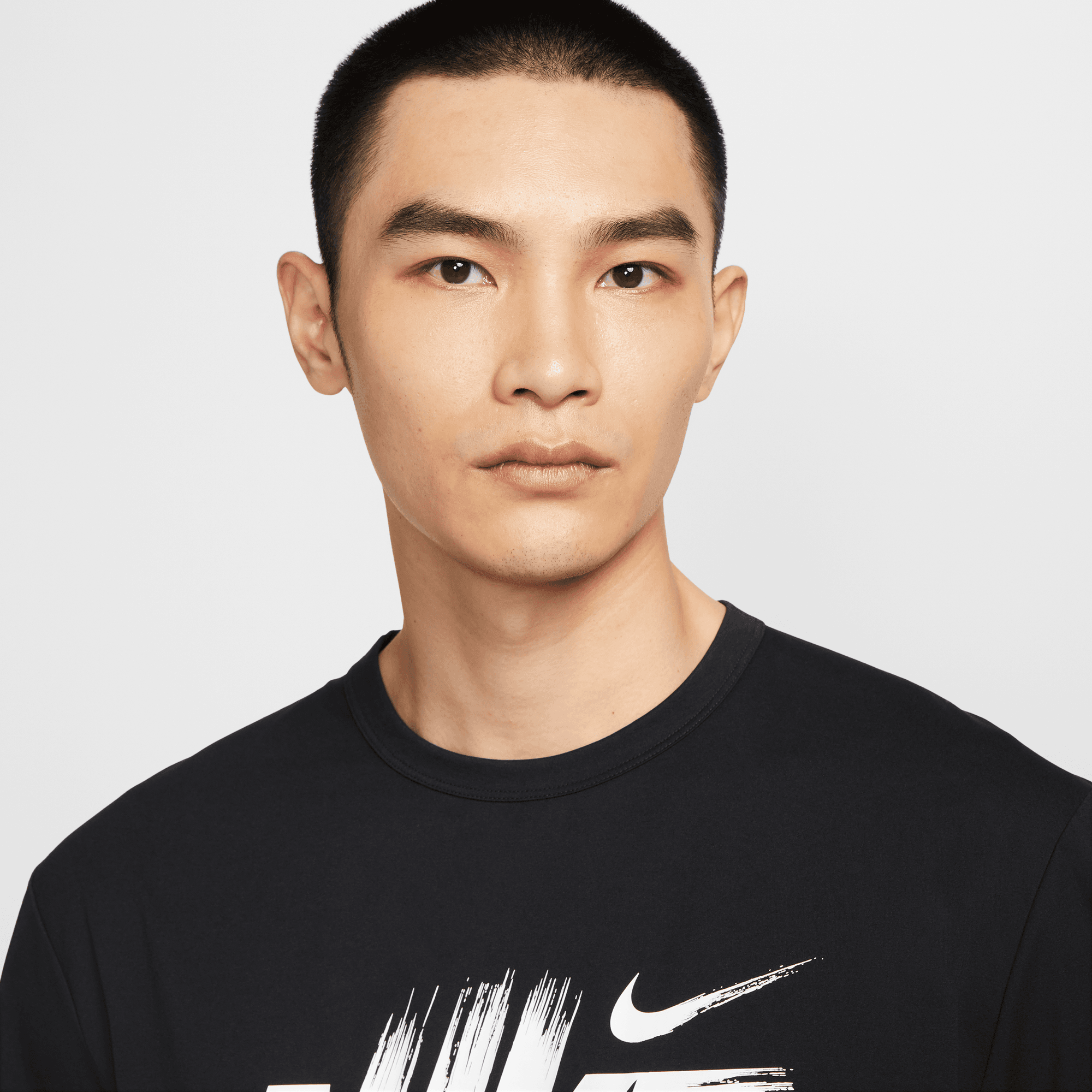 NIKE HYVERSE MEN'S DRI-FIT UV TRAINING TOP