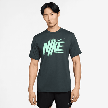 NIKE HYVERSE MEN'S DRI-FIT UV TRAININ G TOP