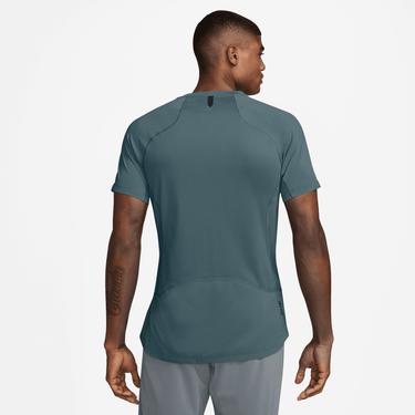NIKE PRO TRAINING MEN'S DRI-FIT SHORT-SLEEVE TOP