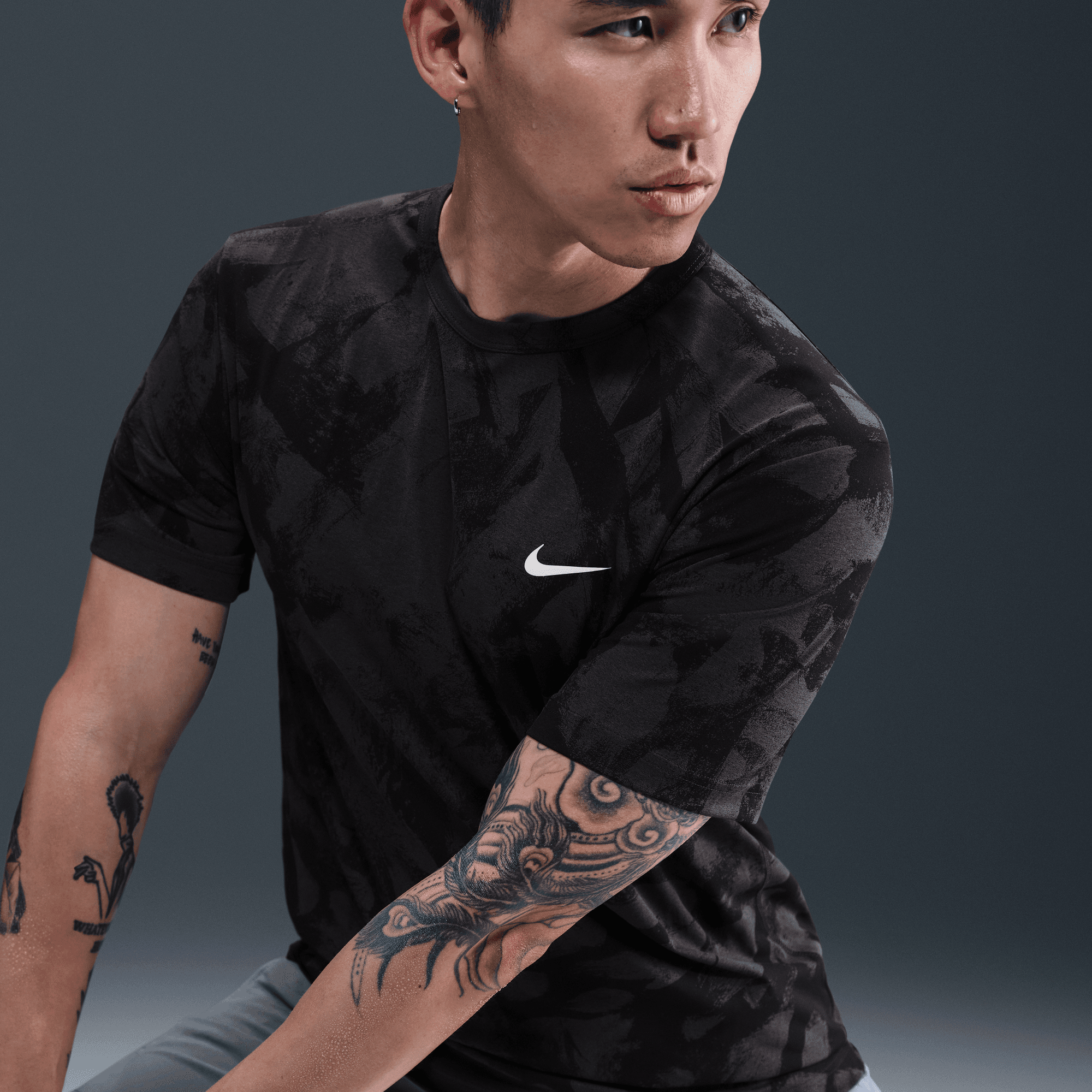 NIKE HYVERSE MEN'S DRI-FIT UV TRAINING TOP