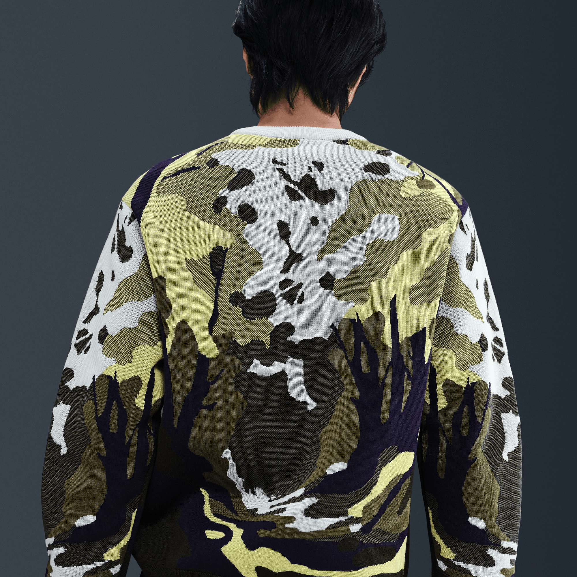 NIKE LIFE MEN'S WILDERNESS SWEATER