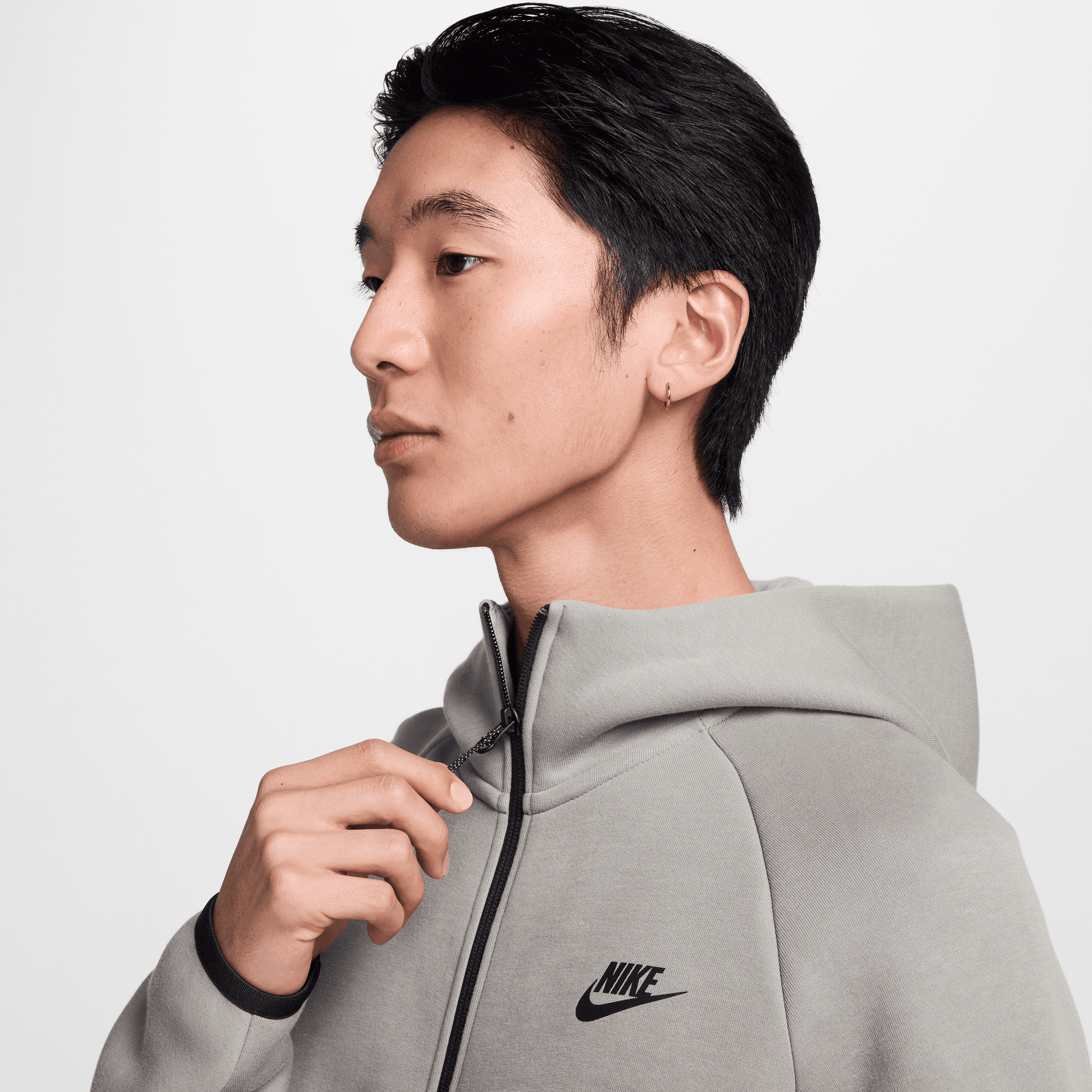 NIKE TECH MEN'S FULL-ZIP WINDRUNNER HOODIE