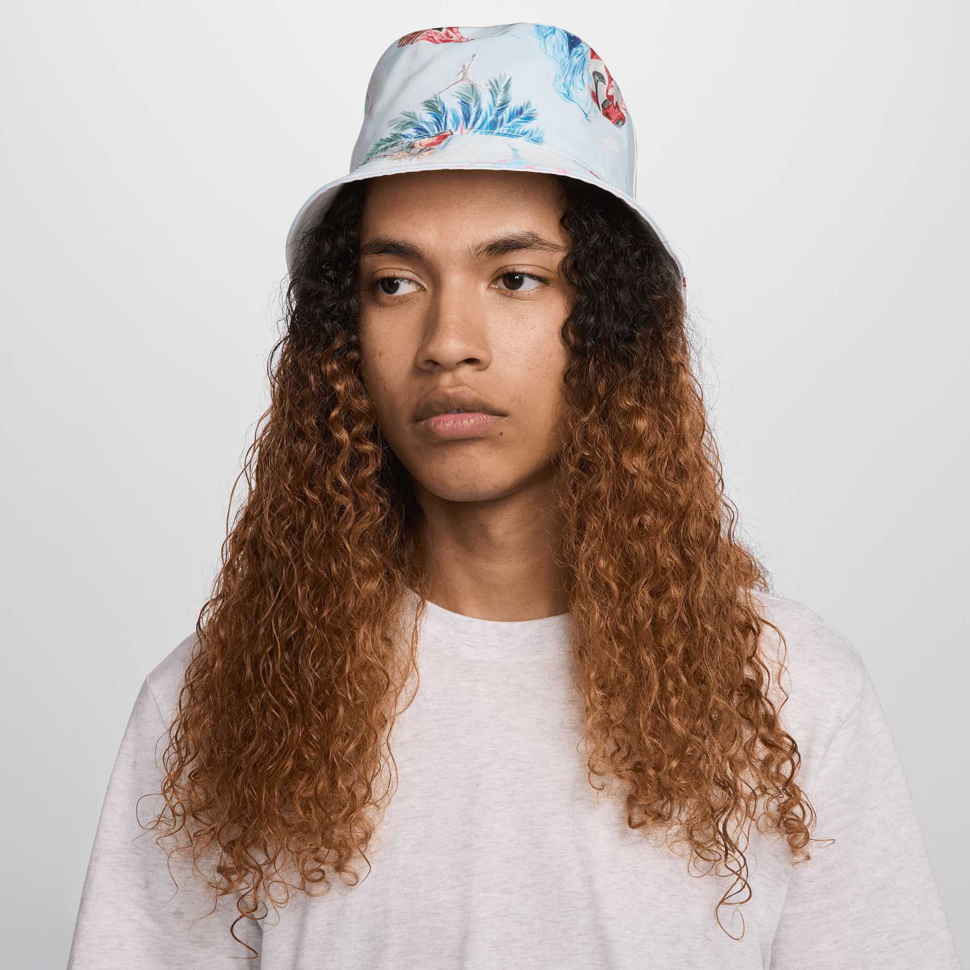 JORDAN APEX REVERSIBLE BUCKET HAT