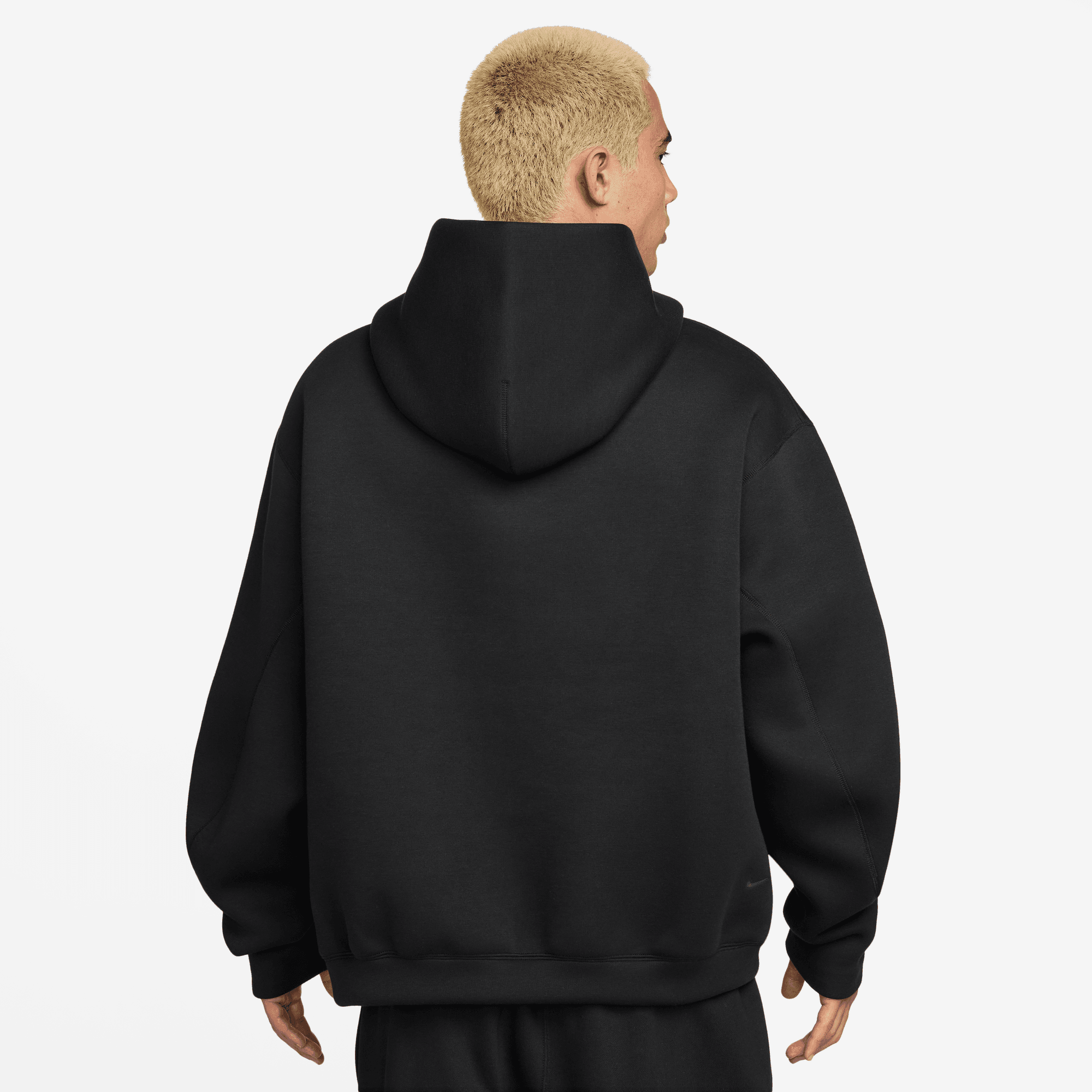 NIKE TECH MEN'S PULLOVER HOODIE WITH REFLECTIVE ACCENTS