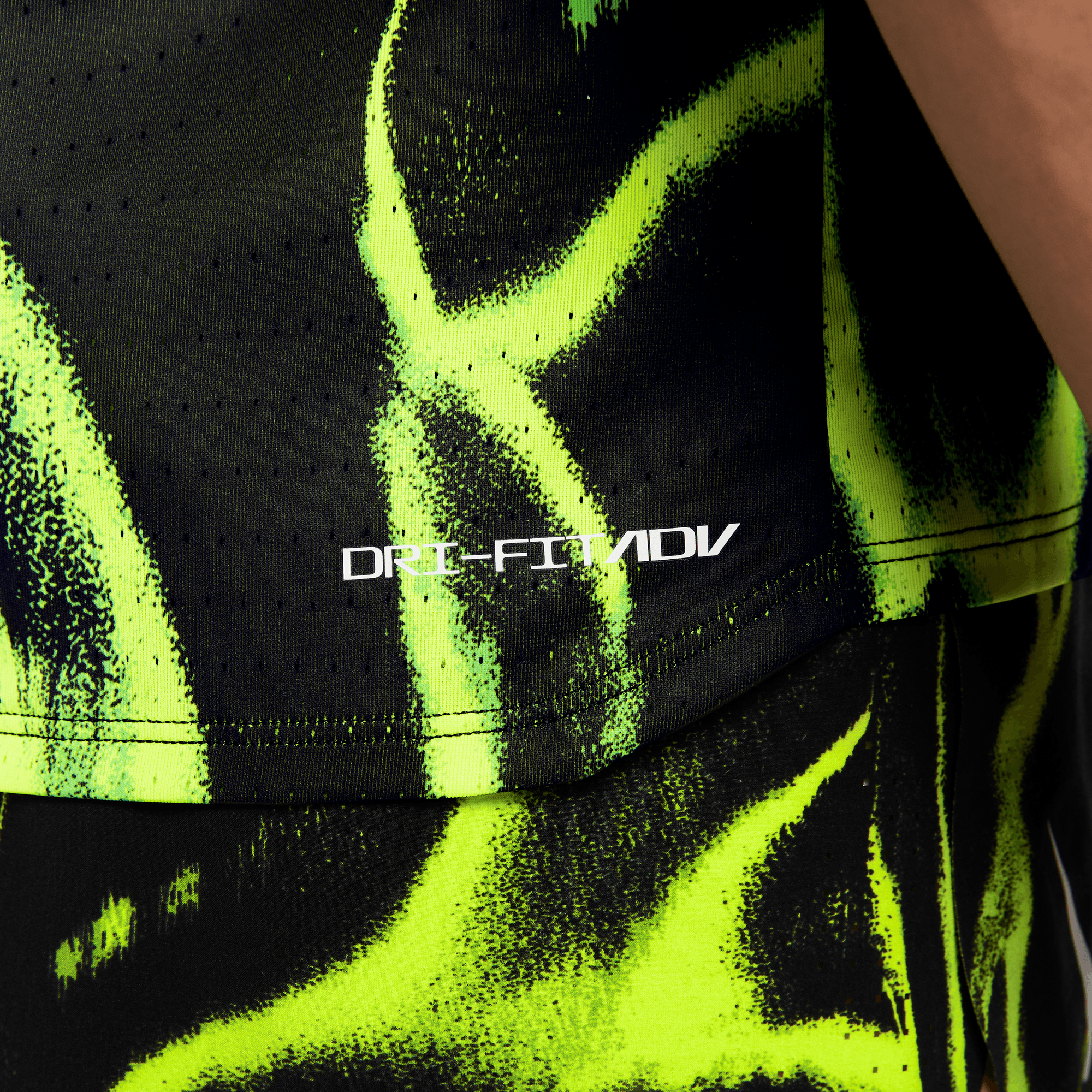 NIKE AEROSWIFT MEN'S DRI-FIT ADV RUNNING SINGLET