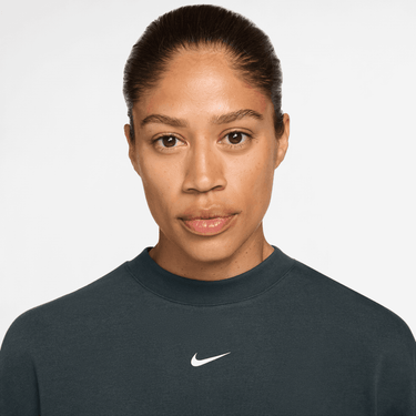 NIKE PRO WOMEN'S DRI-FIT LOOSE CREW-NECK FRENCH TERRY SWEATSHIRT