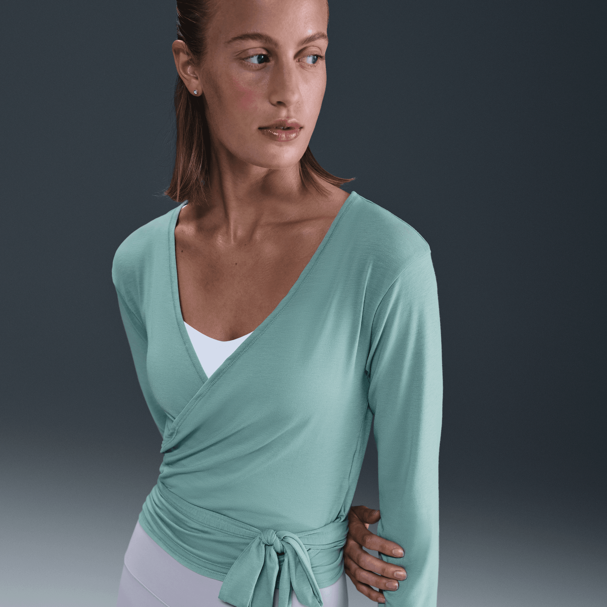NIKE ONE RELAXED WOMEN'S DRI-FIT TOP