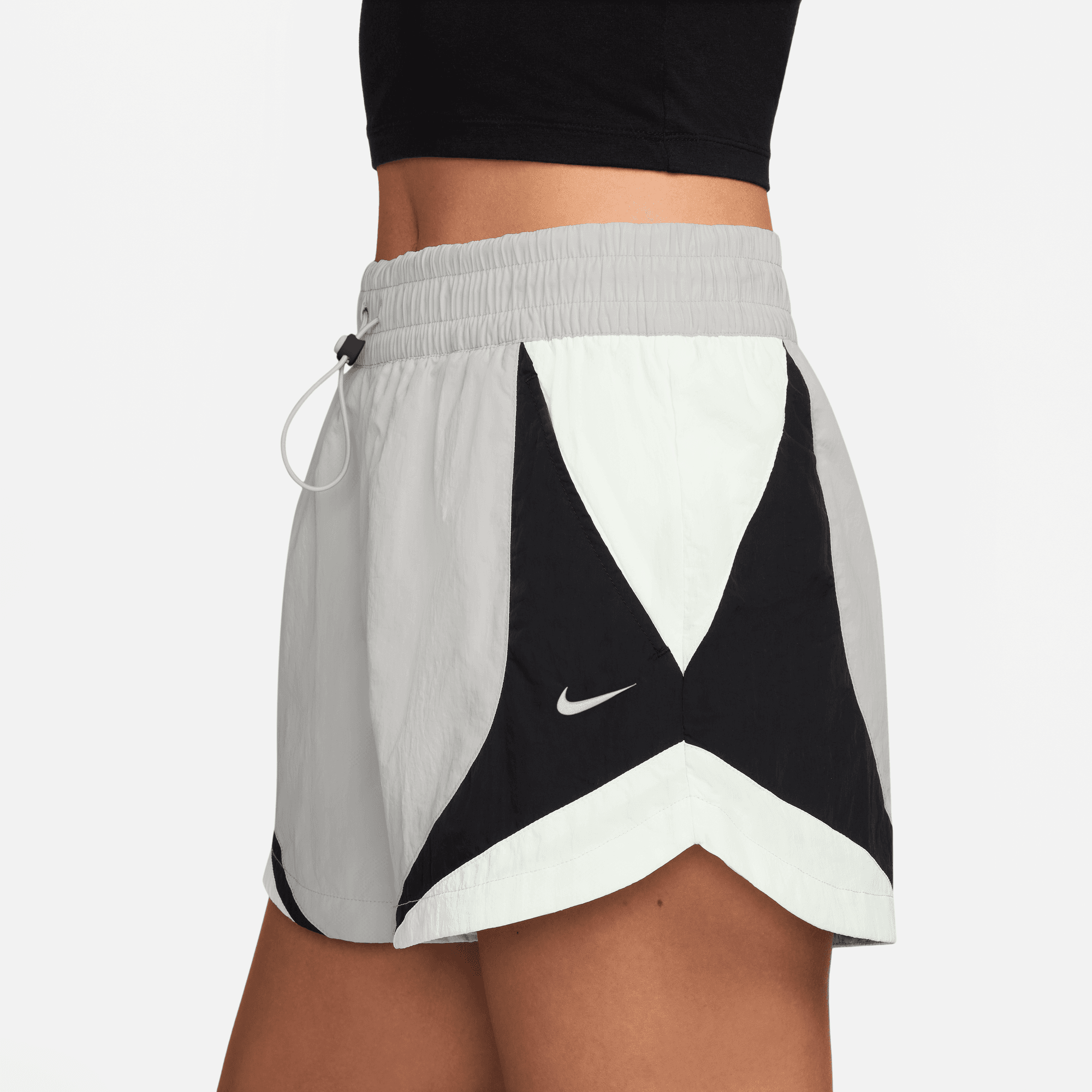 NIKE SPORTSWEAR WOMEN'S MID-RISE LOOSE 3" TRACK SHORTS
