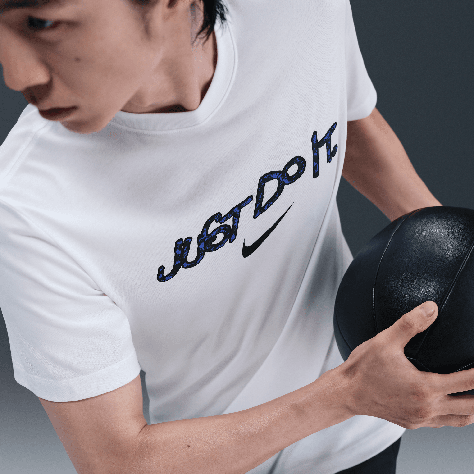 NIKE MEN'S DRI-FIT TRAINING T-SHIRT
