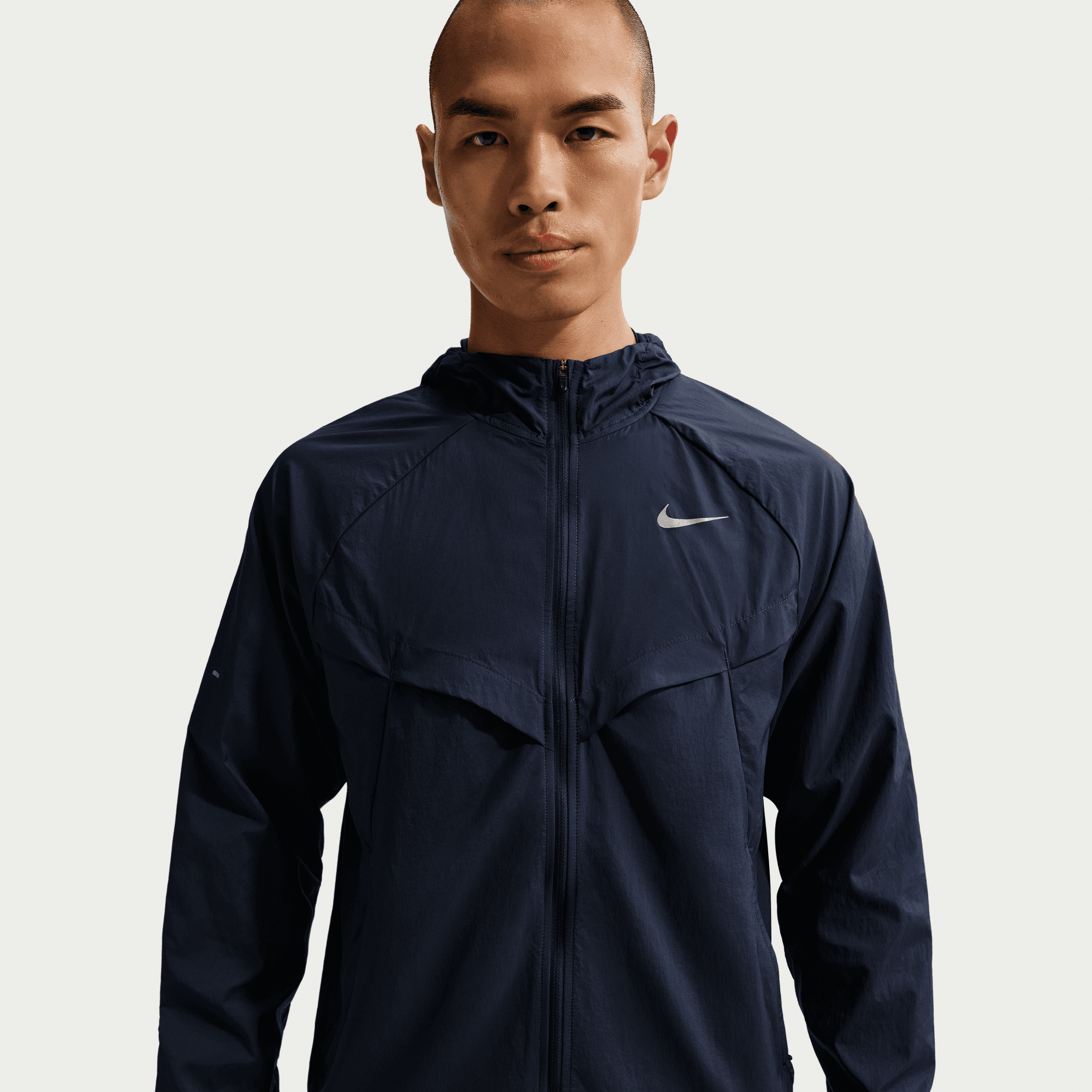 NIKE STRIDE MEN'S REPEL UV RUNNING JACKET