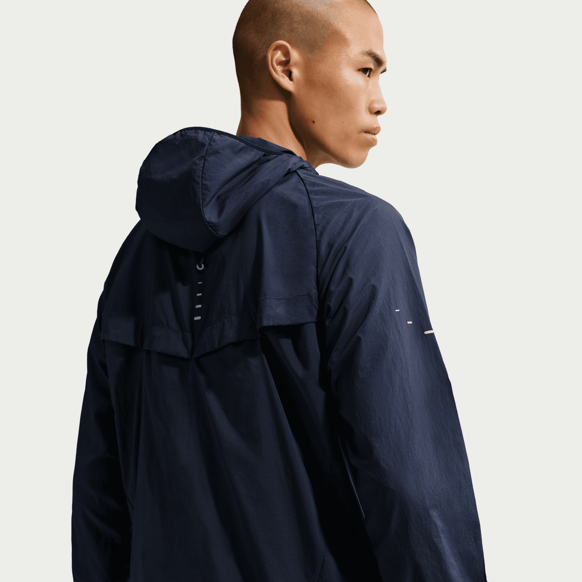 NIKE STRIDE MEN'S REPEL UV RUNNING JACKET