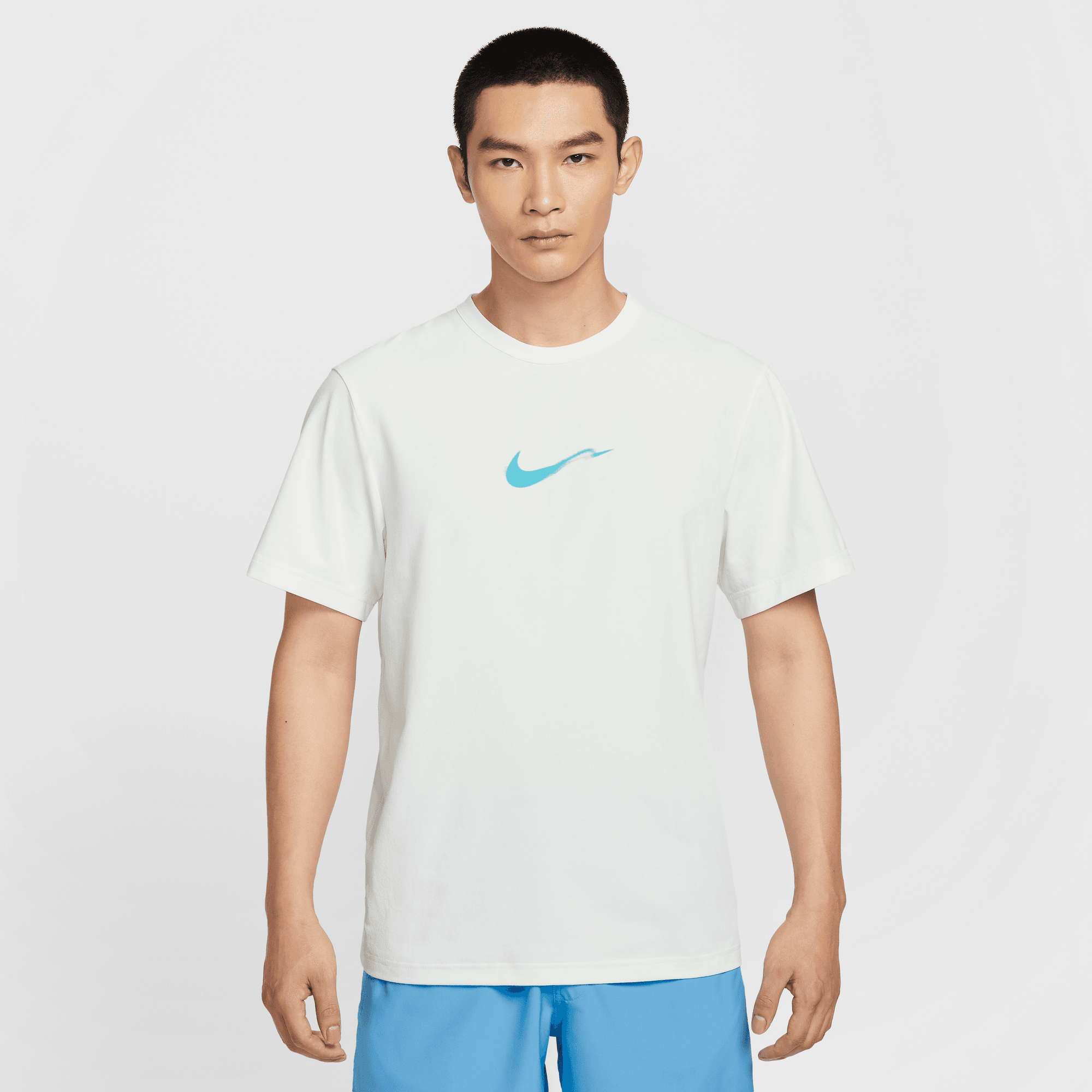 NIKE HYVERSE MEN'S DRI-FIT UV SHORT-SLEEVE TOP