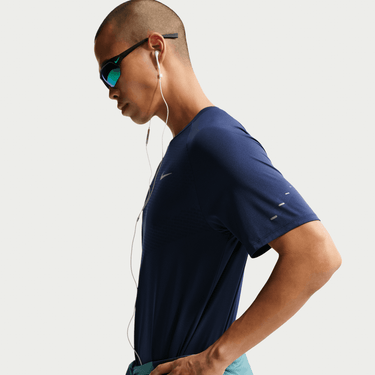 NIKE STRIDE MEN'S DRI-FIT ADV SHORT-SLEEVE RUNNING TOP