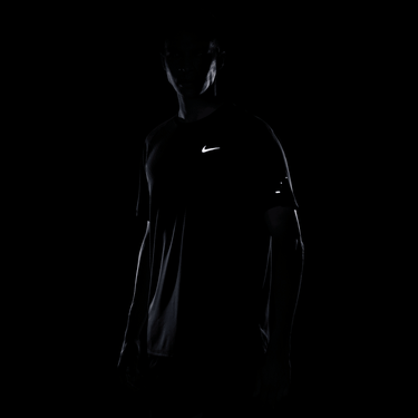 NIKE STRIDE MEN'S DRI-FIT ADV SHORT-SLEEVE RUNNING TOP
