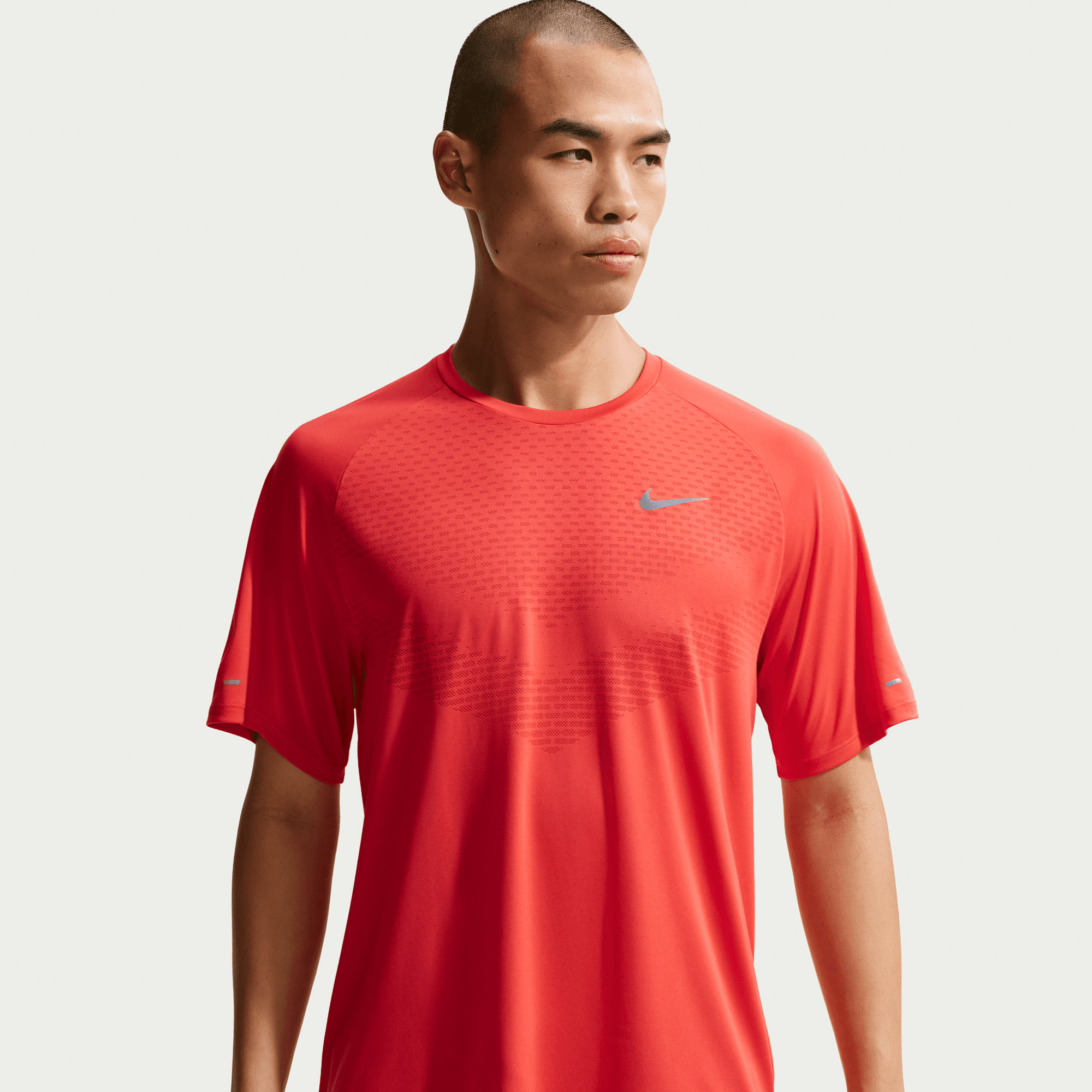 NIKE STRIDE MEN'S DRI-FIT ADV SHORT-SLEEVE RUNNING TOP
