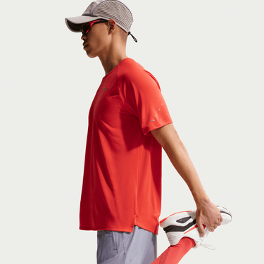NIKE STRIDE MEN'S DRI-FIT ADV SHORT-SLEEVE RUNNING TOP